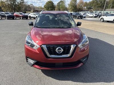 2020 Nissan Kicks SR