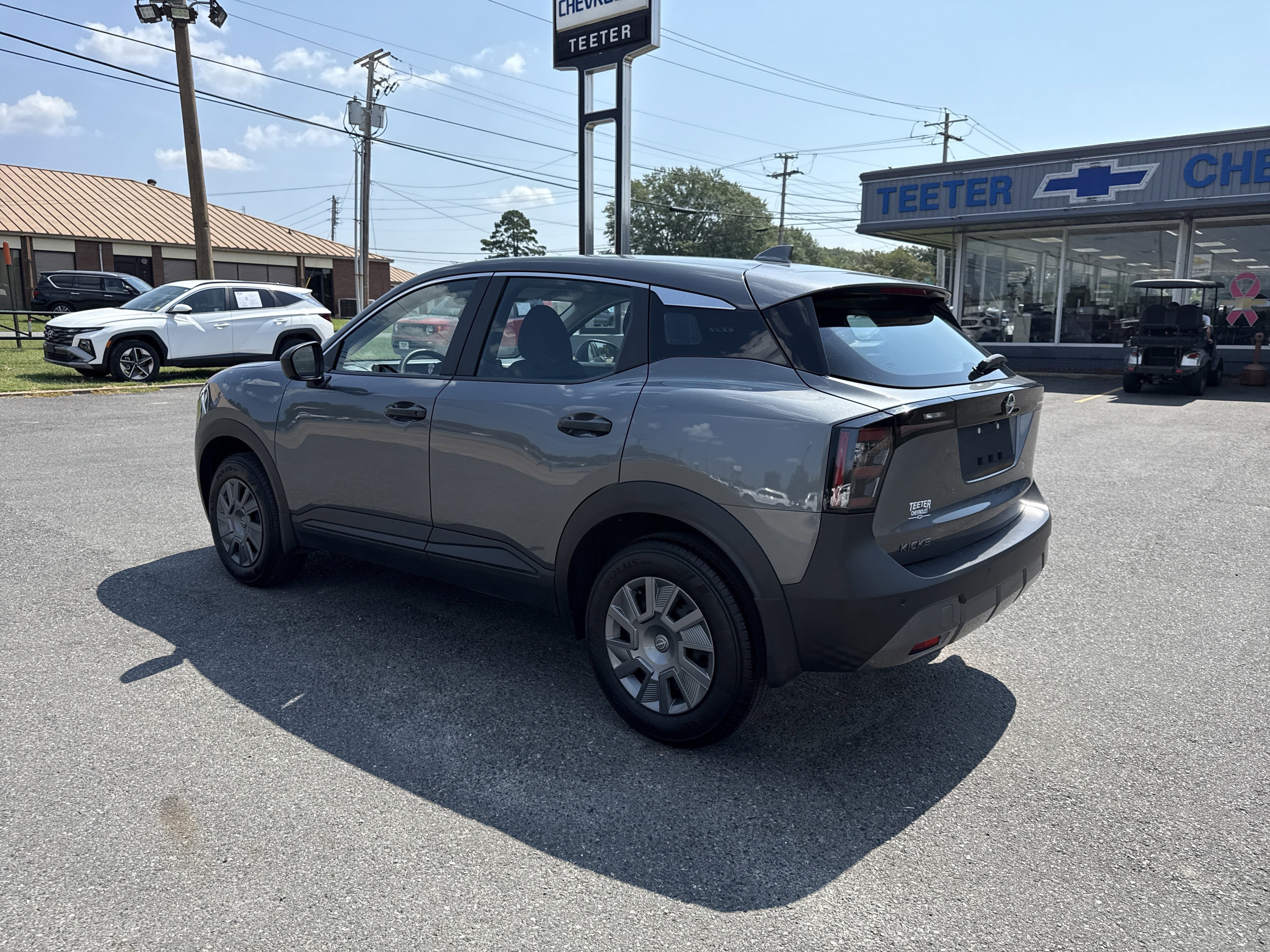 2025 Nissan Kicks S