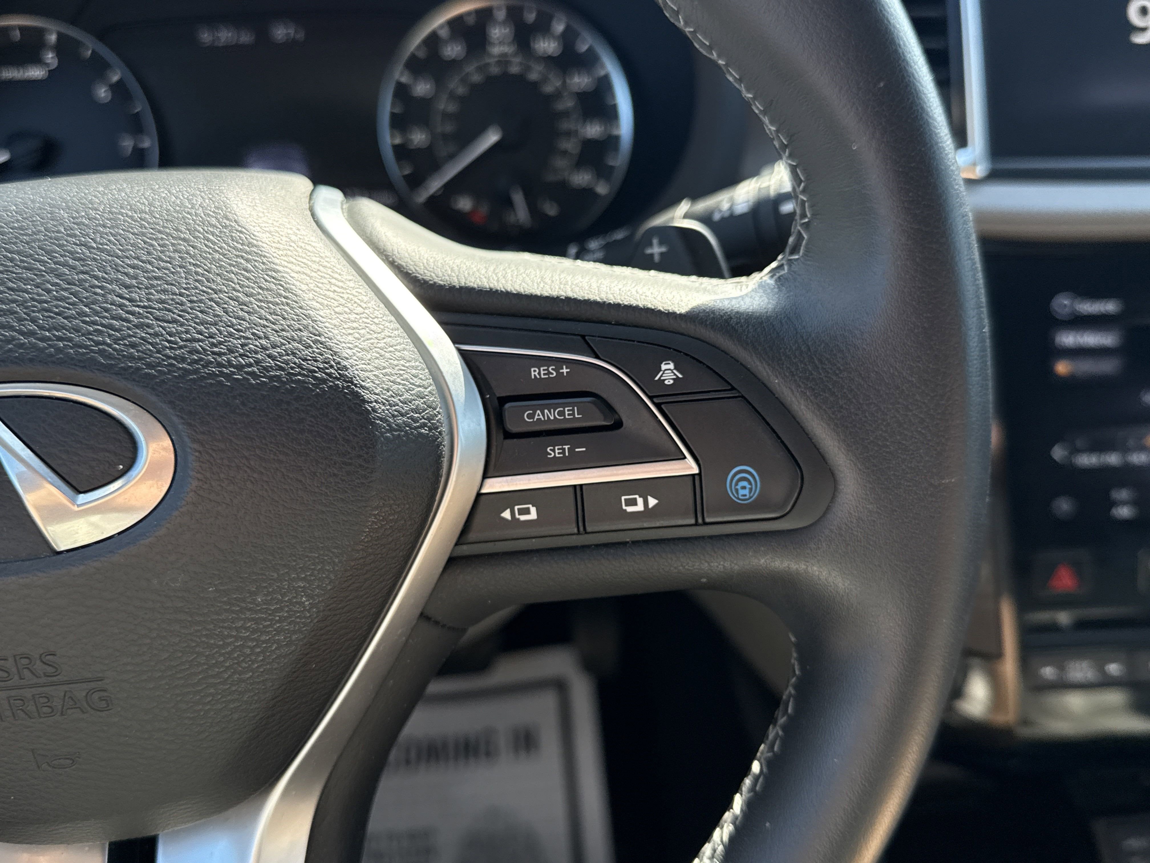 2024 INFINITI QX50 LUXE