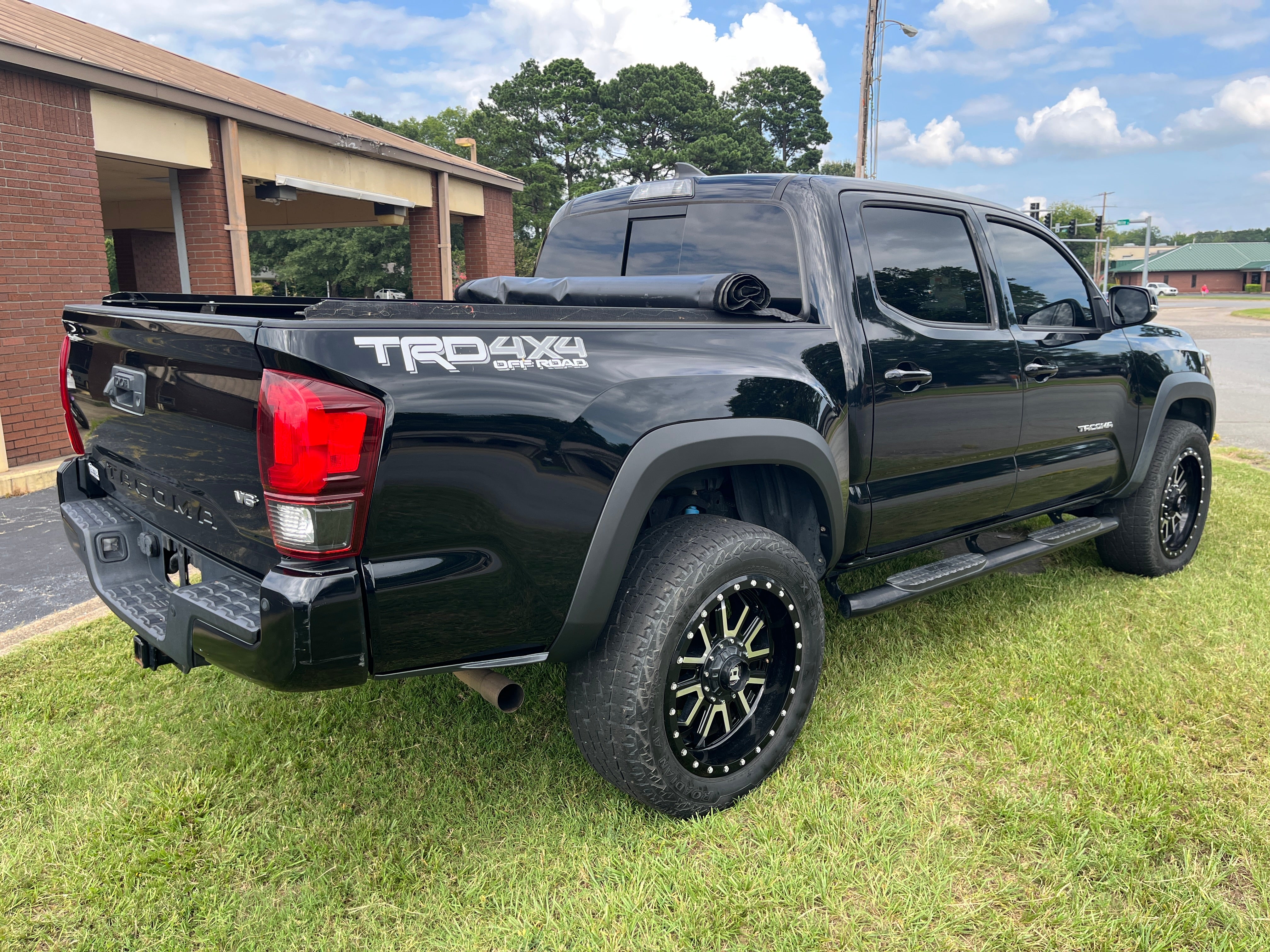2019 Toyota Tacoma 4WD SR