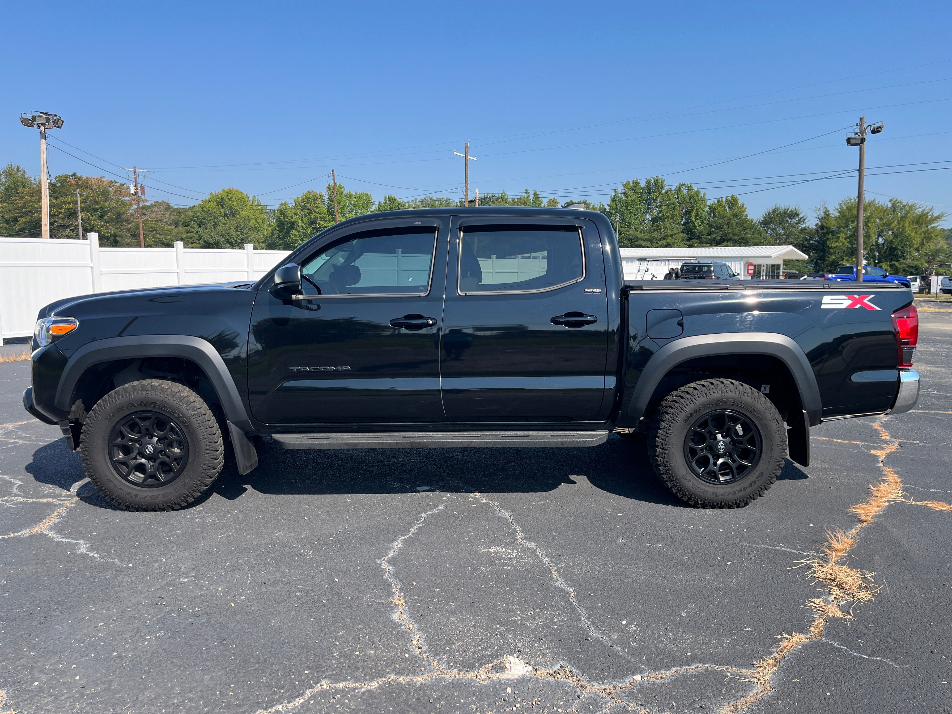Used 2023 Toyota Tacoma SR5 with VIN 3TMCZ5AN8PM653936 for sale in Little Rock