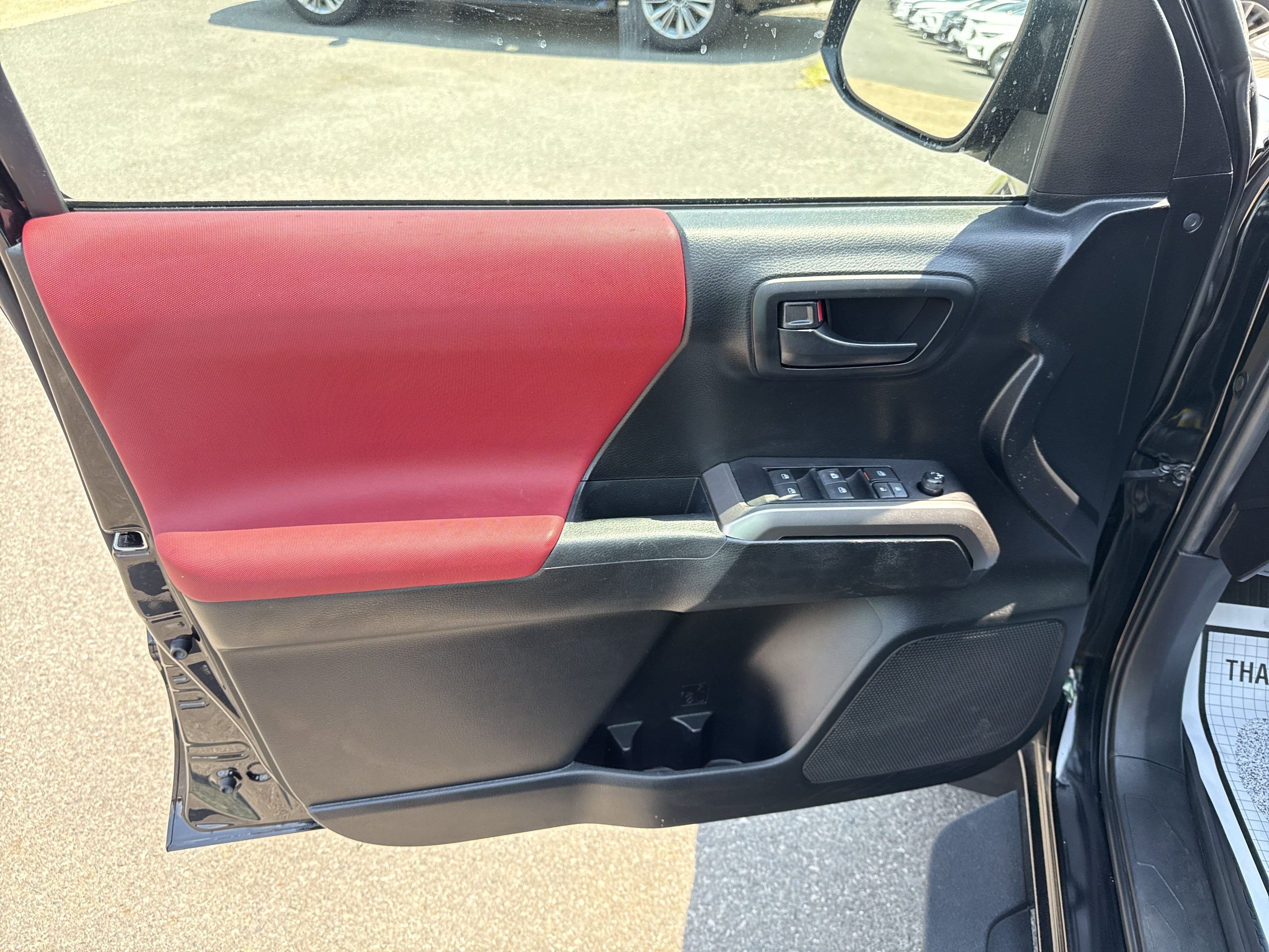 2022 Toyota Tacoma 4WD Base