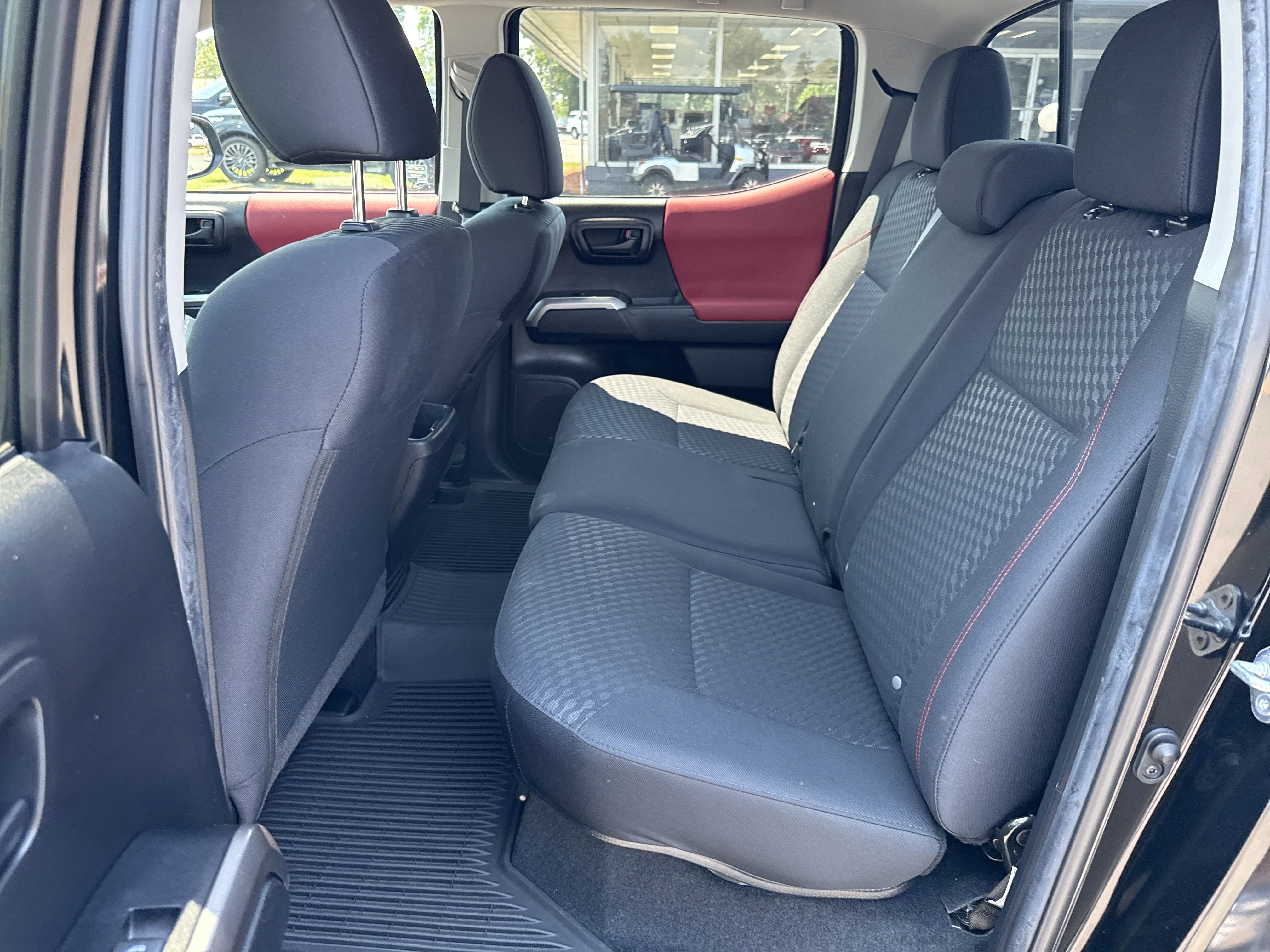 2022 Toyota Tacoma 4WD Base