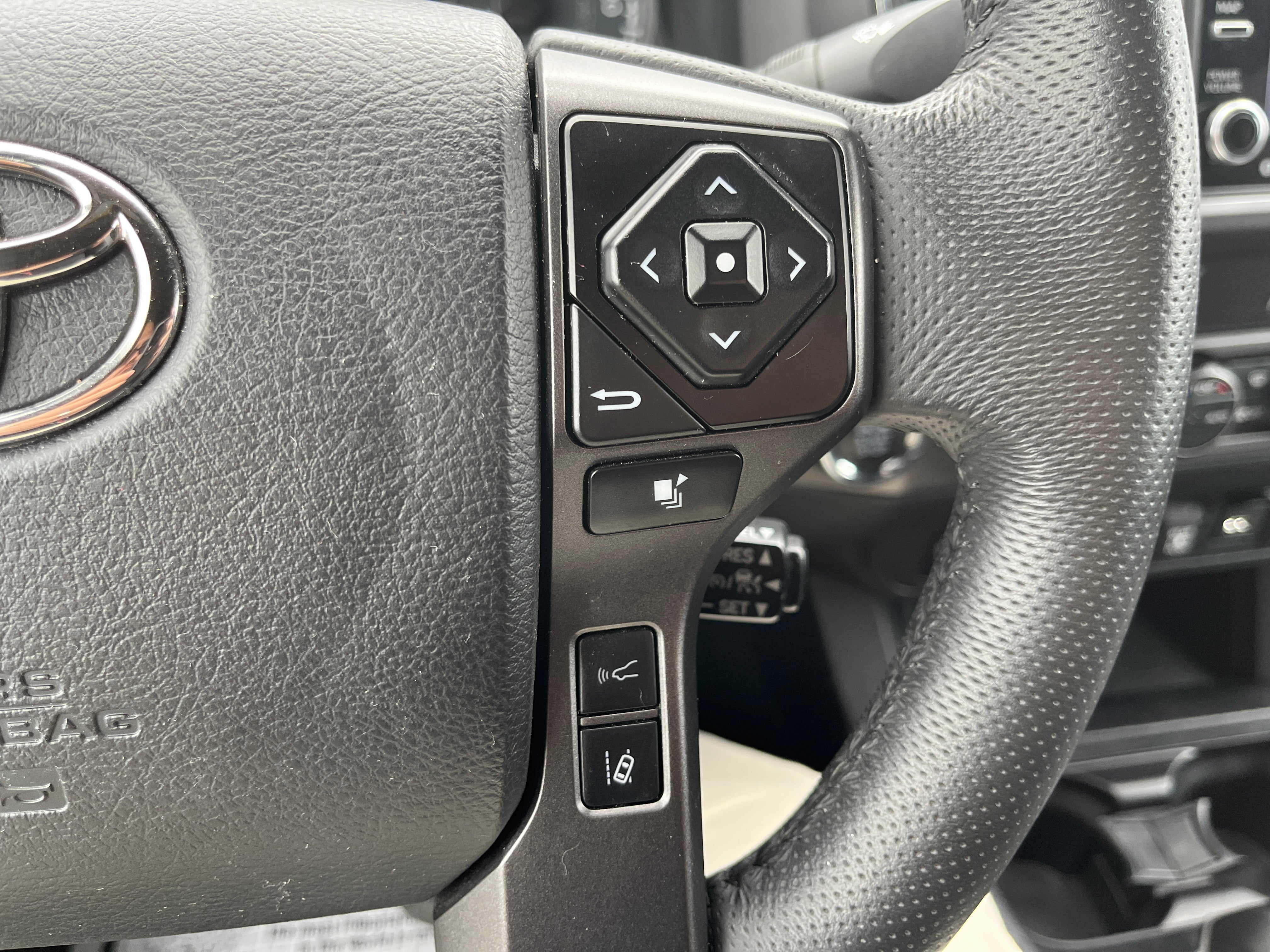 2023 Toyota Tacoma 4WD SR