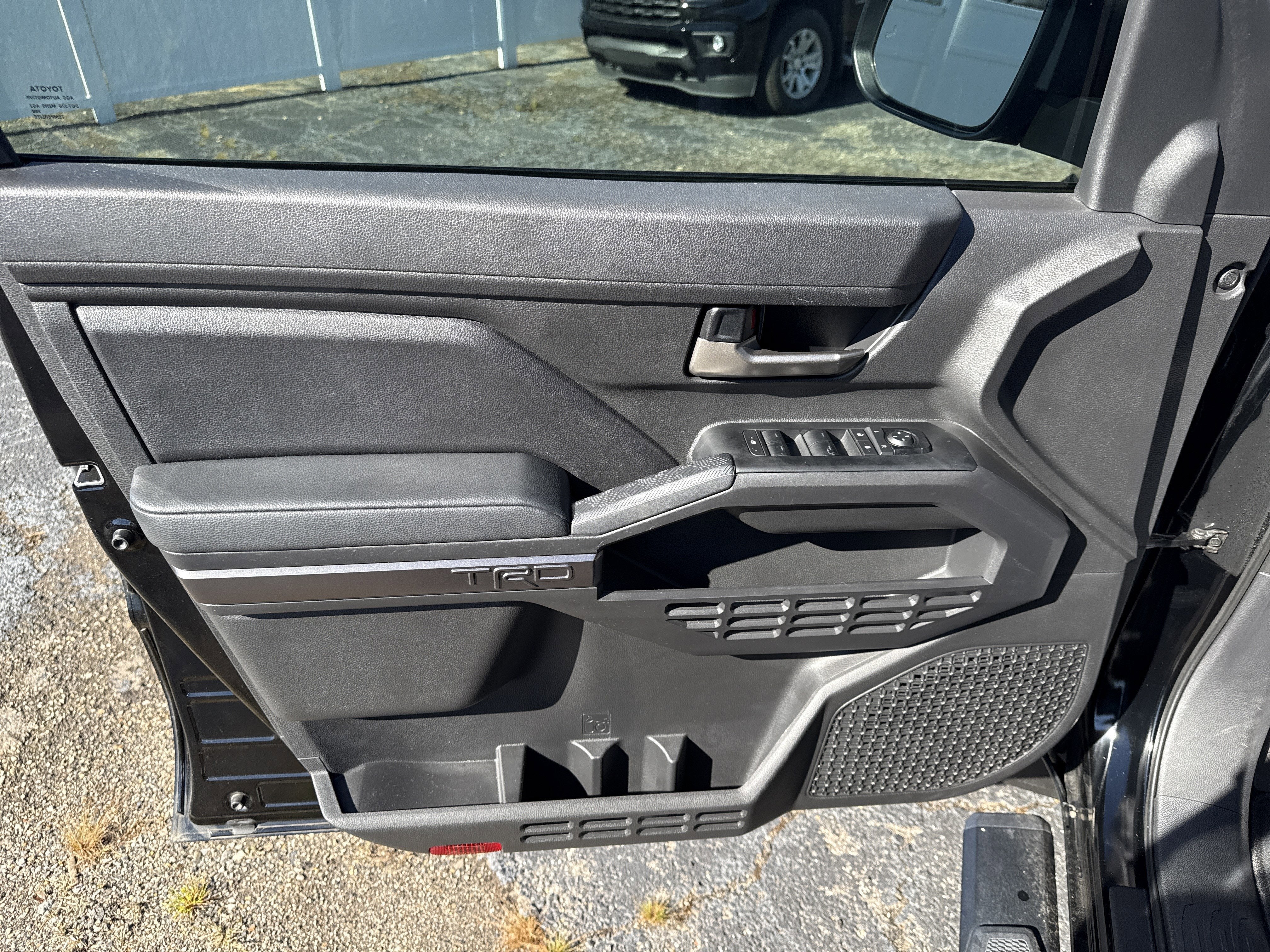 2024 Toyota Tacoma 2WD SR5