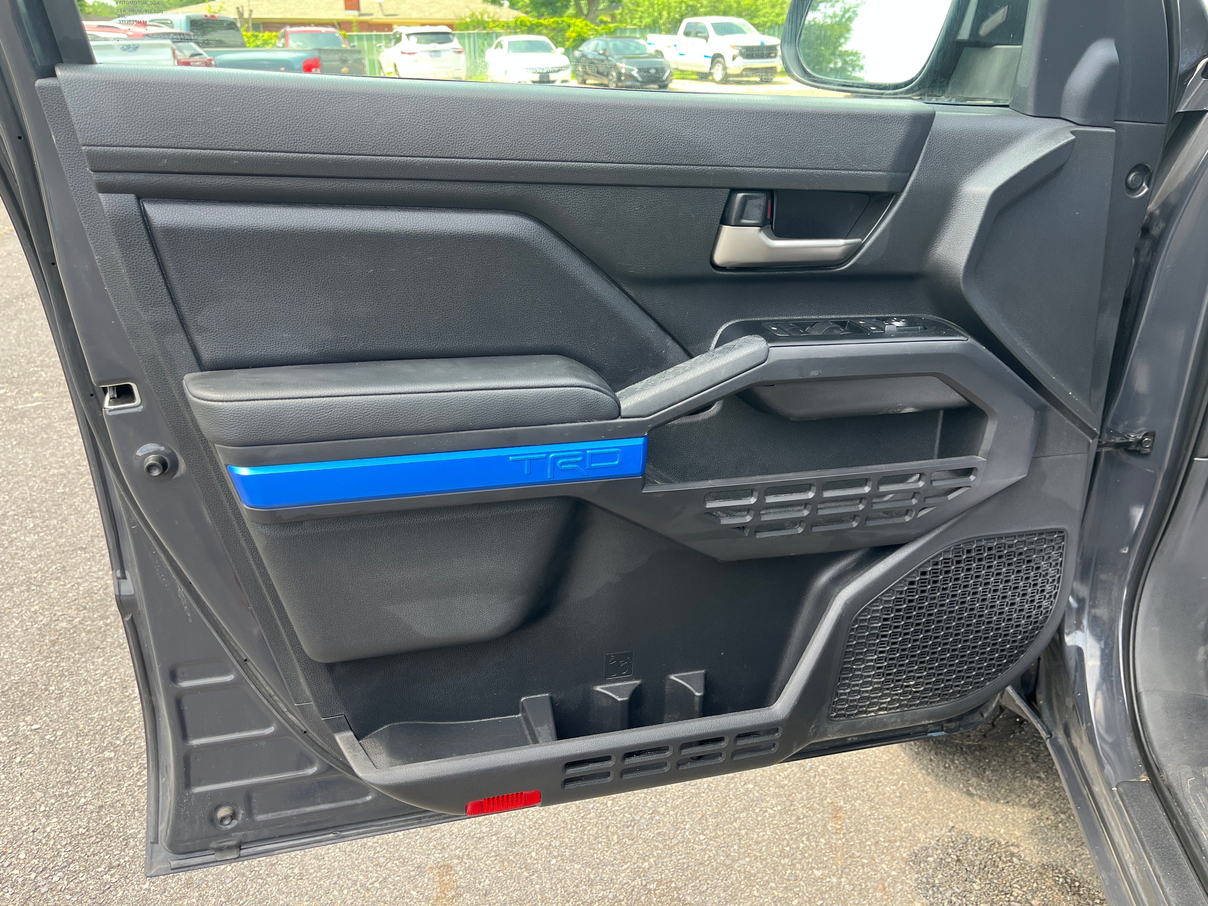 2025 Toyota Tacoma 4WD SR