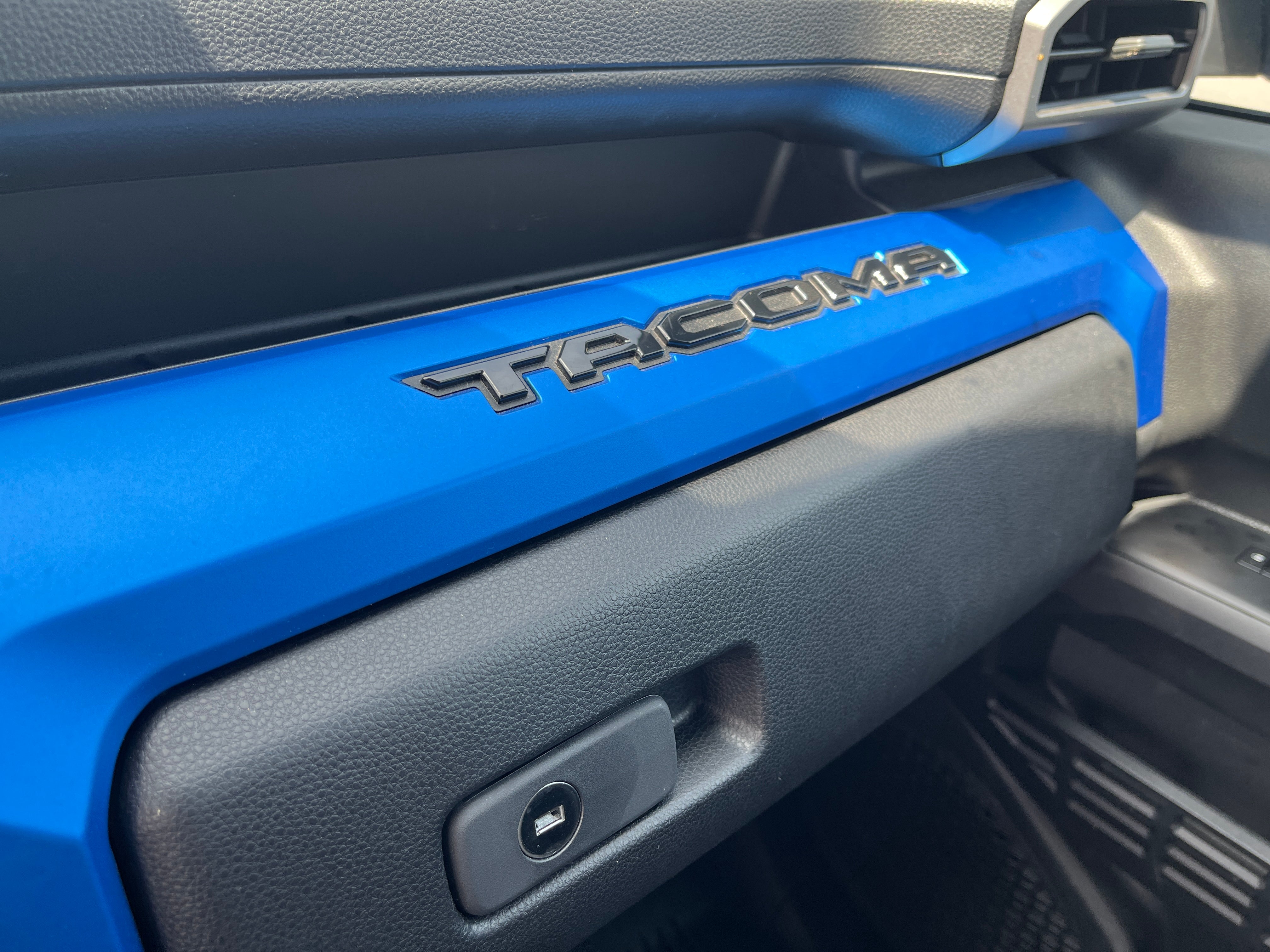 2025 Toyota Tacoma 4WD SR