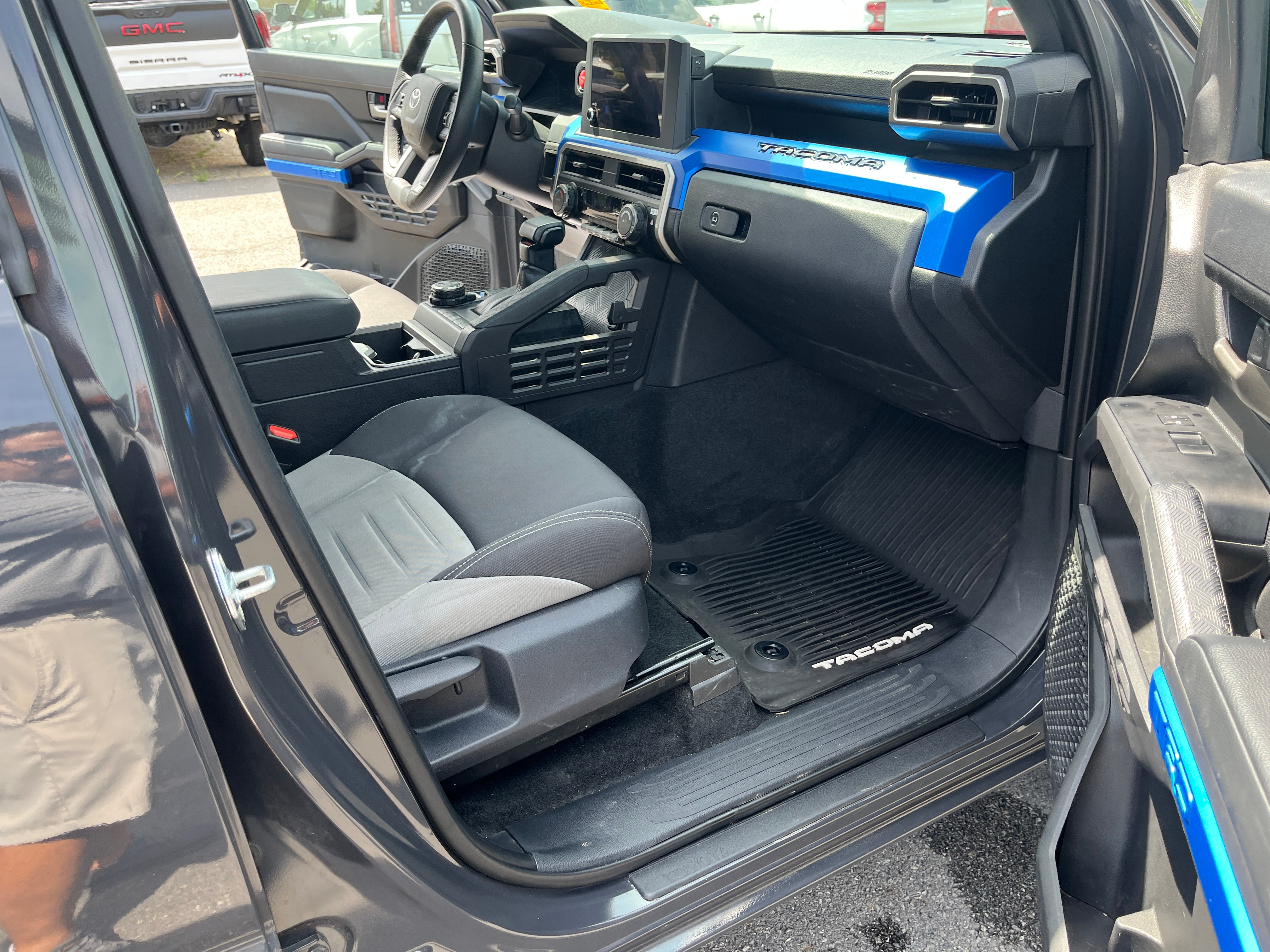 2025 Toyota Tacoma 4WD SR