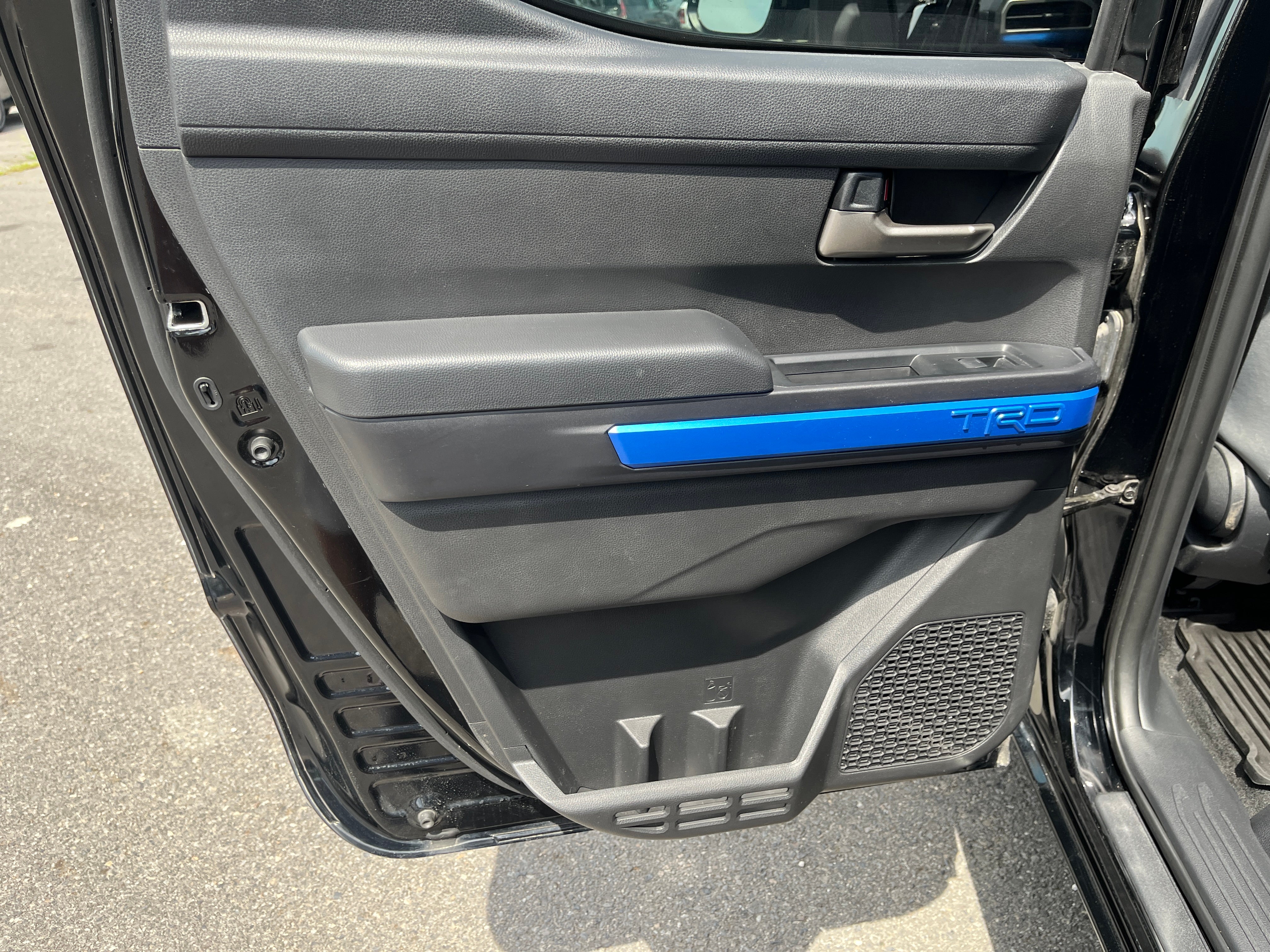 2025 Toyota Tacoma 4WD SR