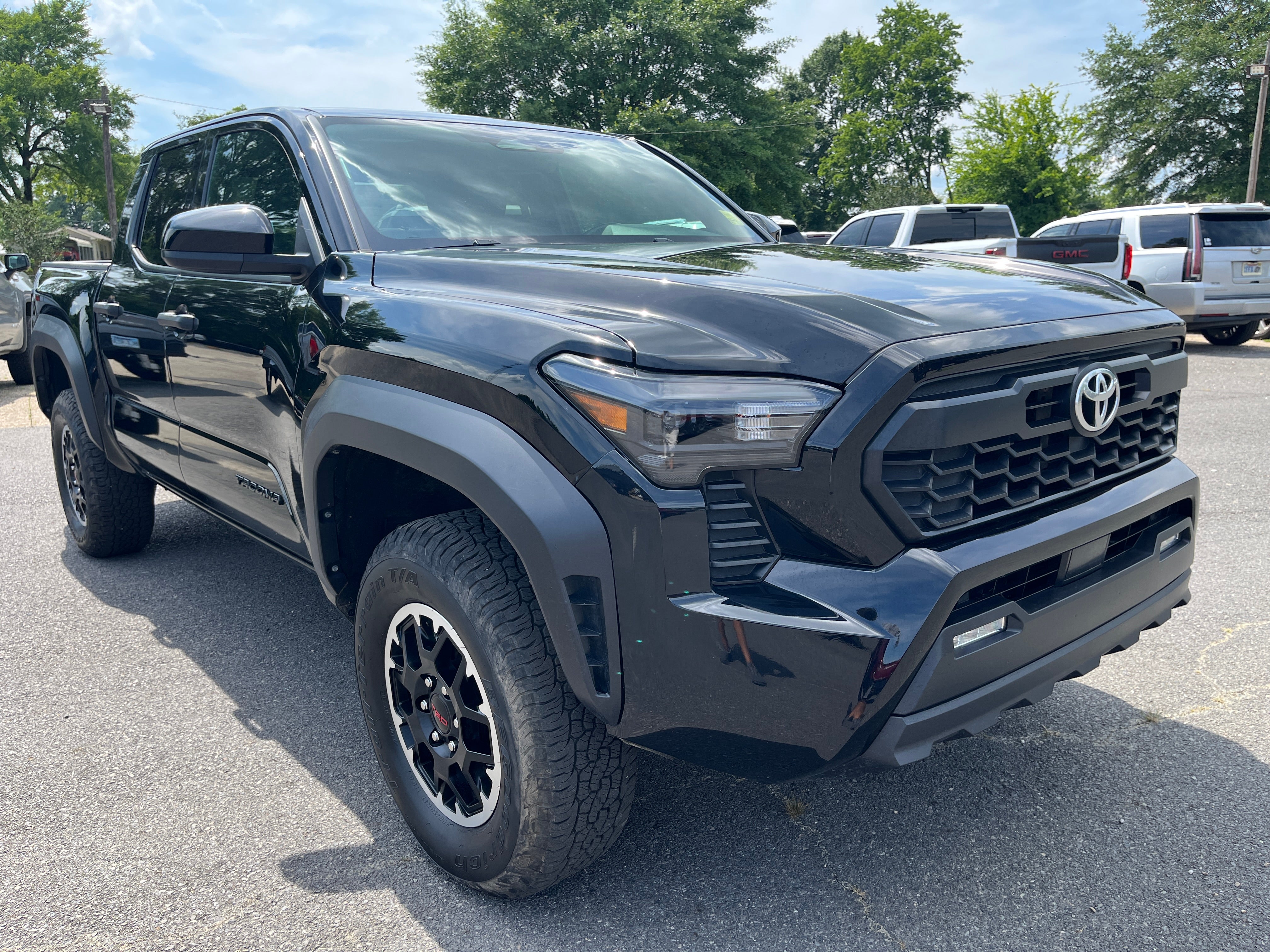 2025 Toyota Tacoma 4WD SR