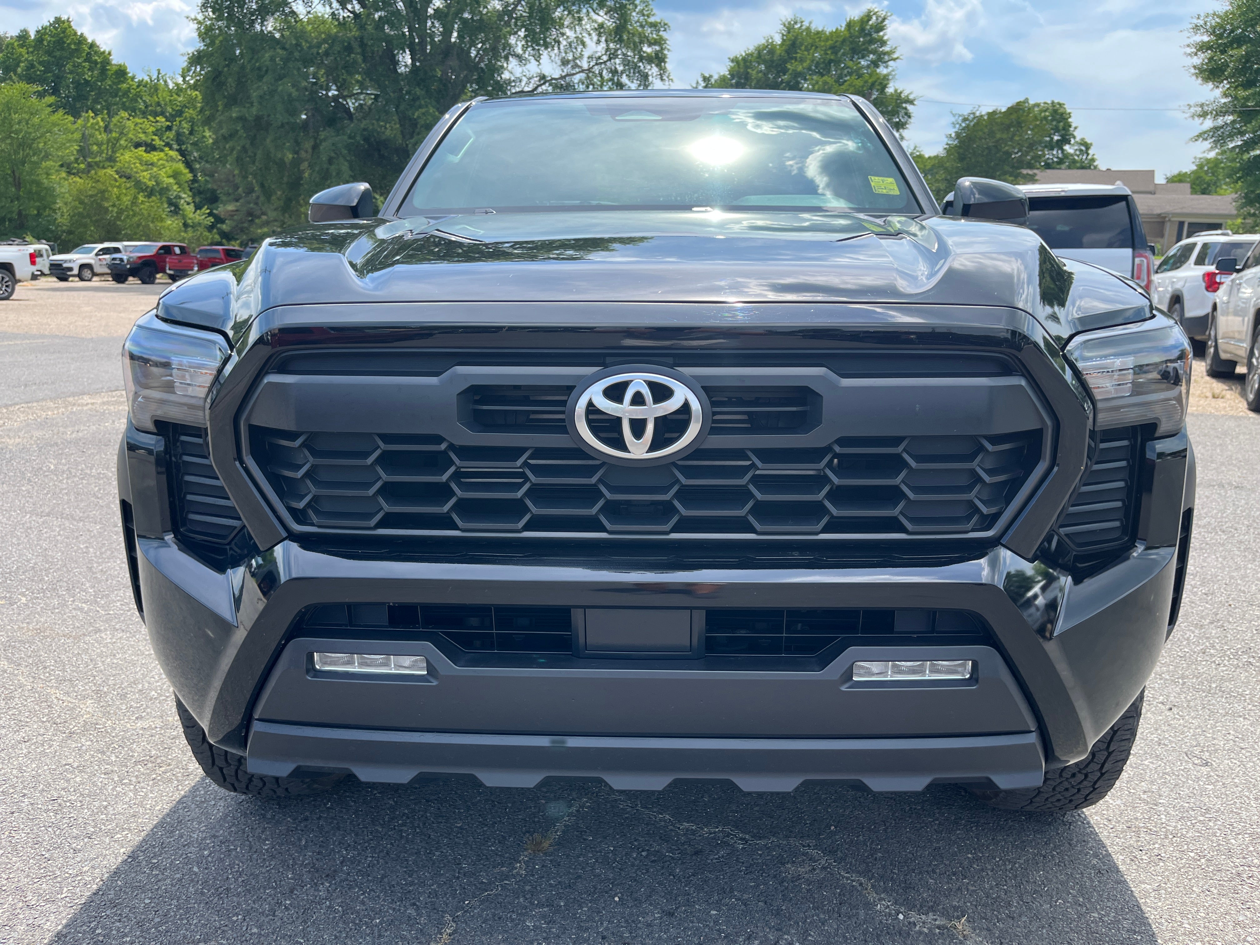 2025 Toyota Tacoma 4WD SR