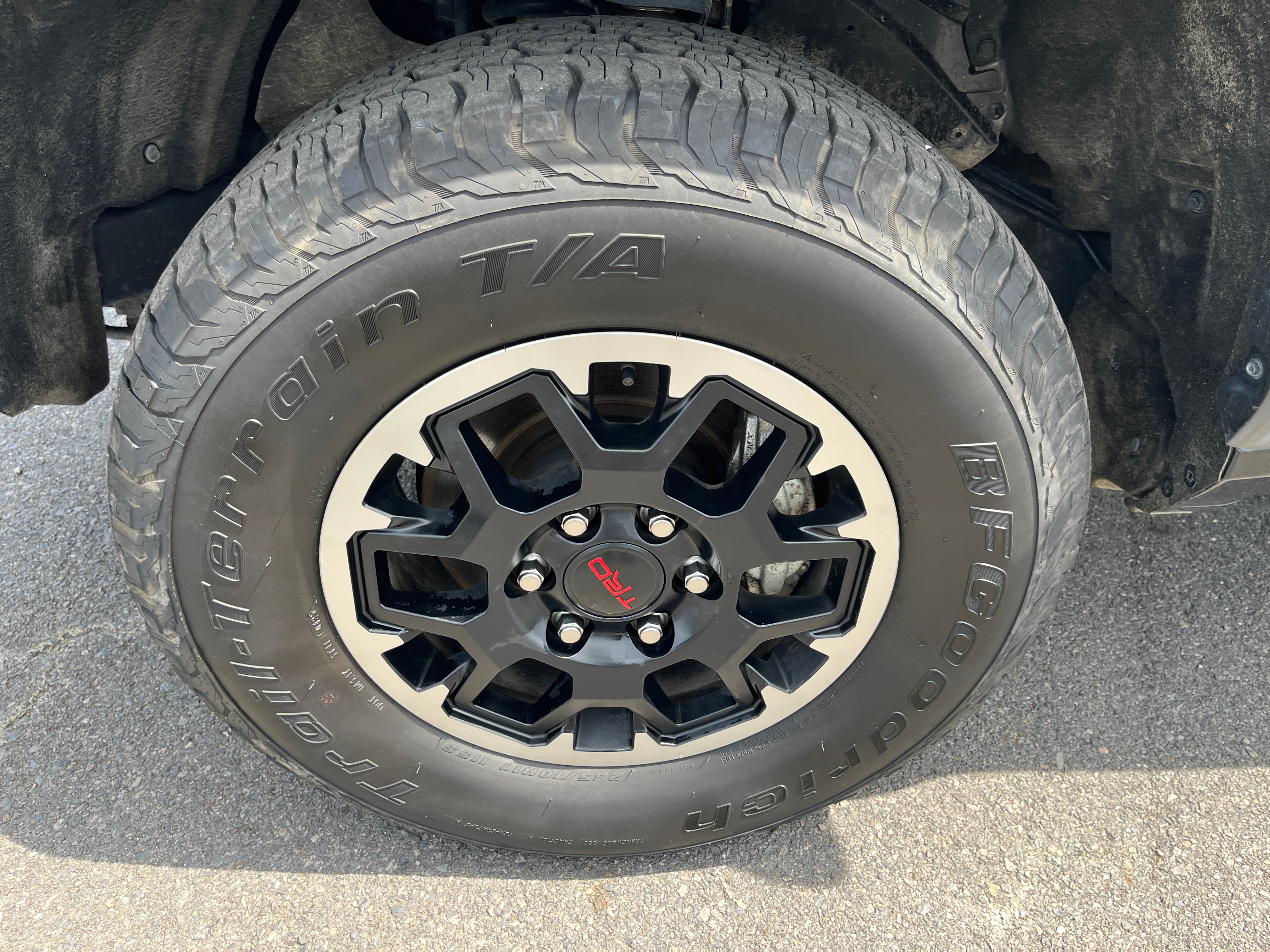 2025 Toyota Tacoma 4WD SR