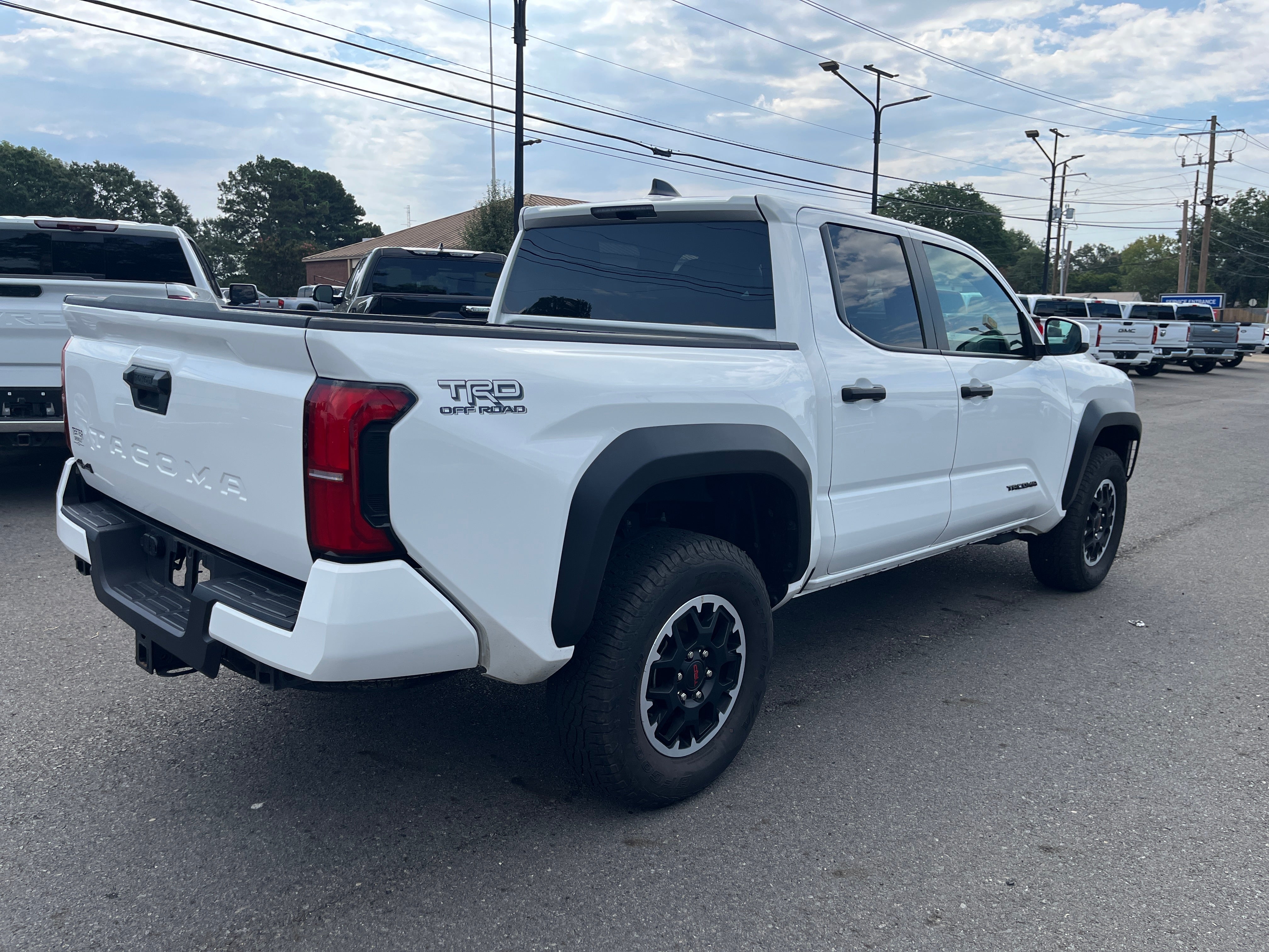 2025 Toyota Tacoma 4WD SR