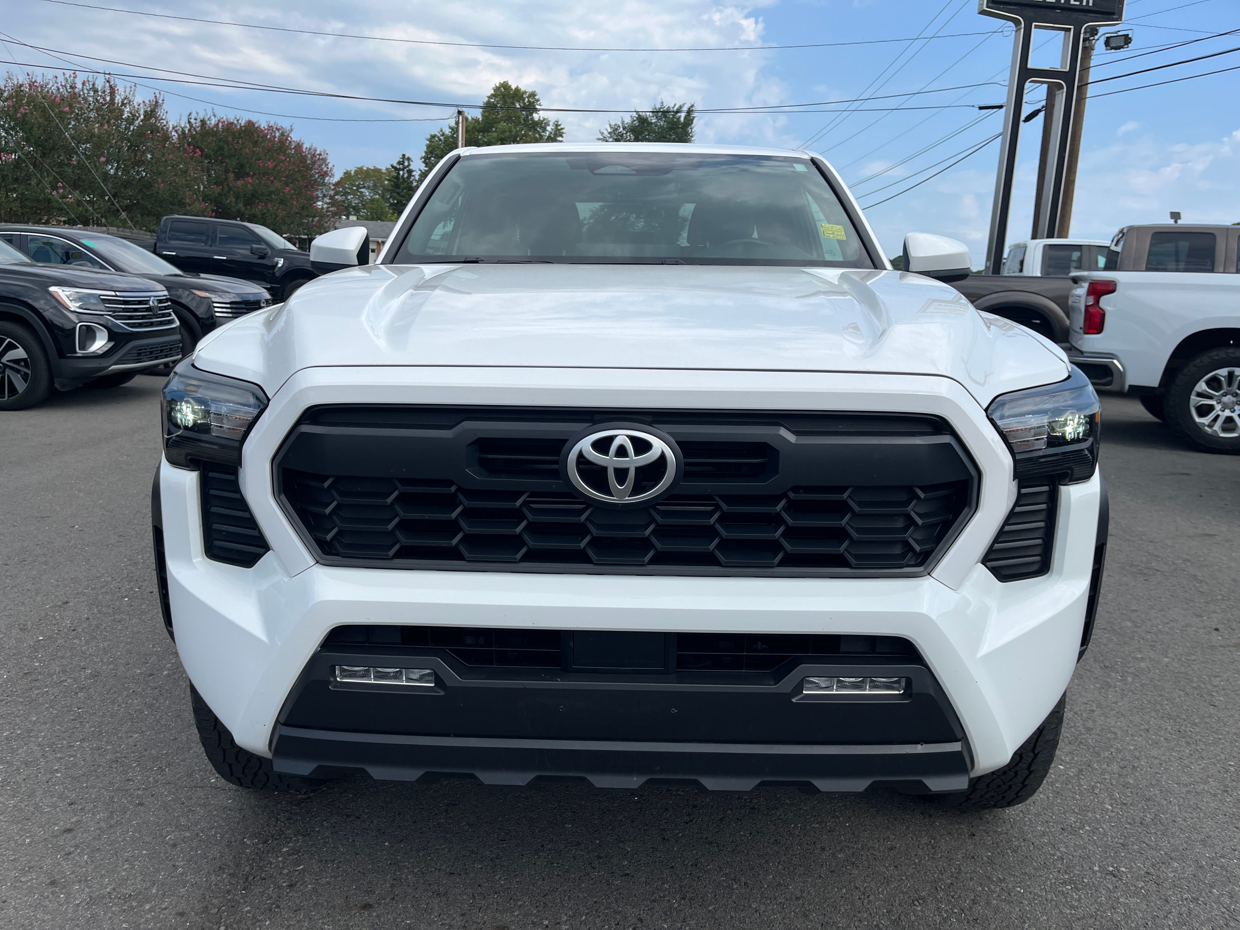 2025 Toyota Tacoma 4WD SR