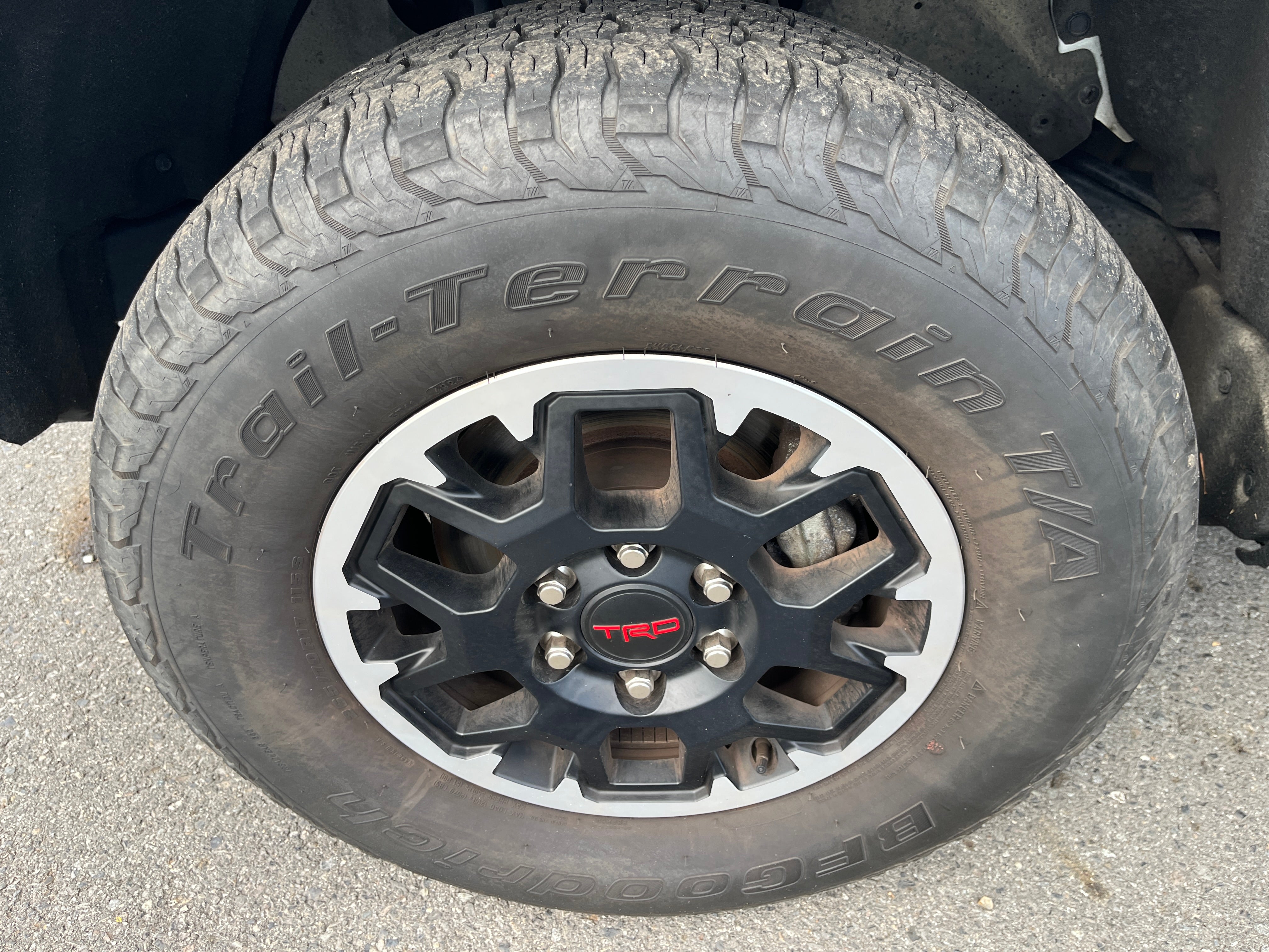 2025 Toyota Tacoma 4WD SR