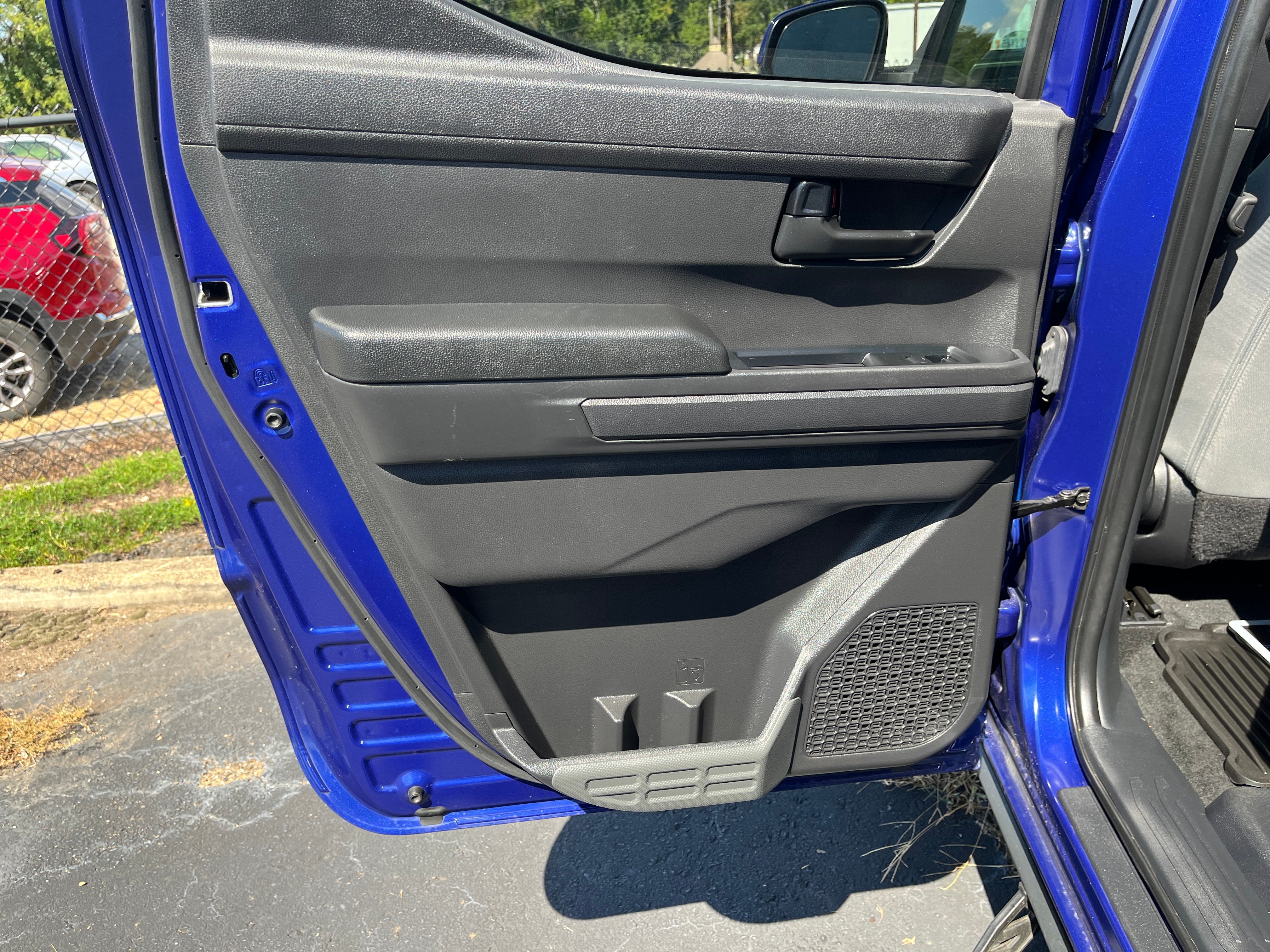 2025 Toyota Tacoma 4WD SR