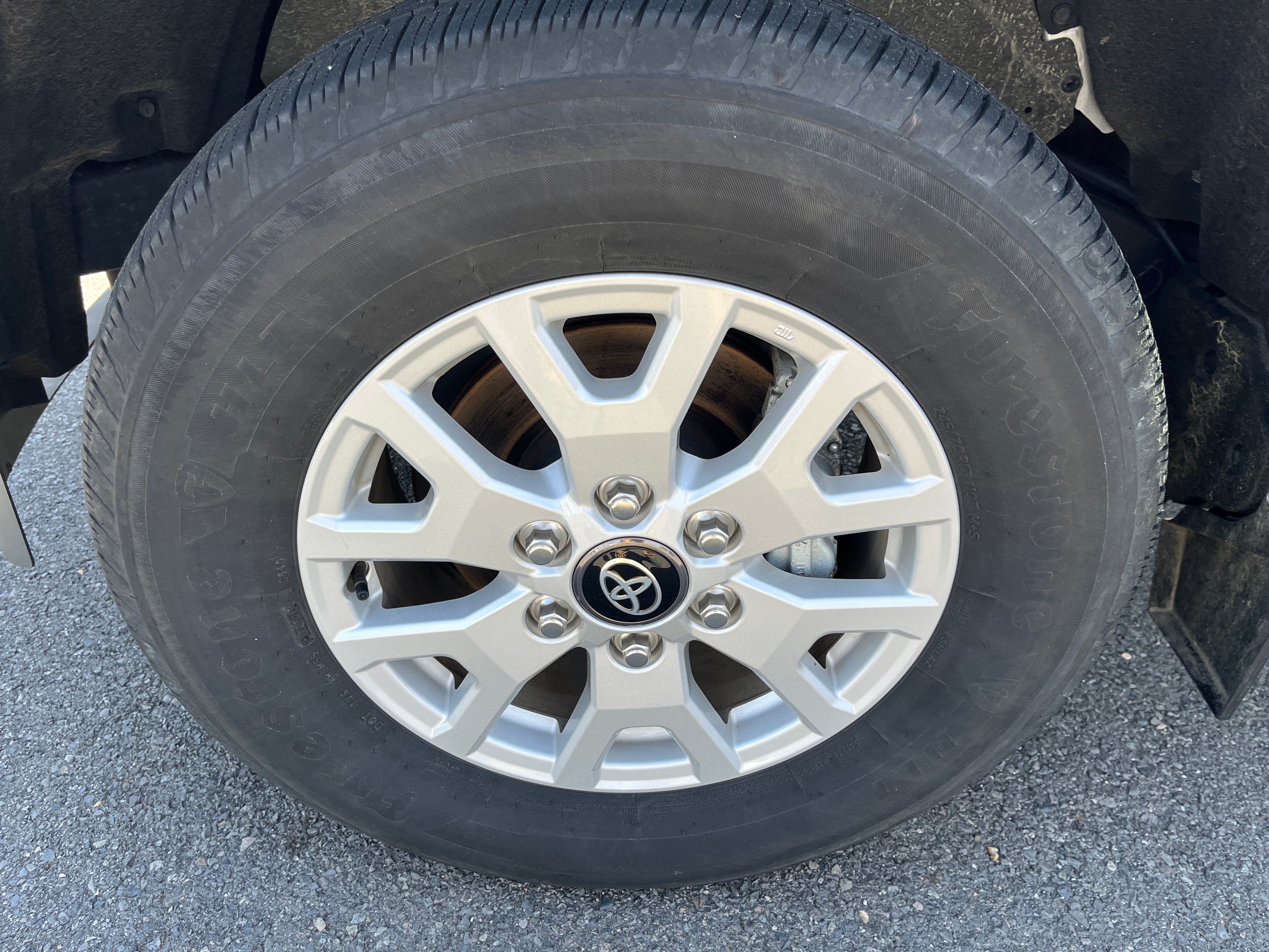 2024 Toyota Tacoma 4WD SR5