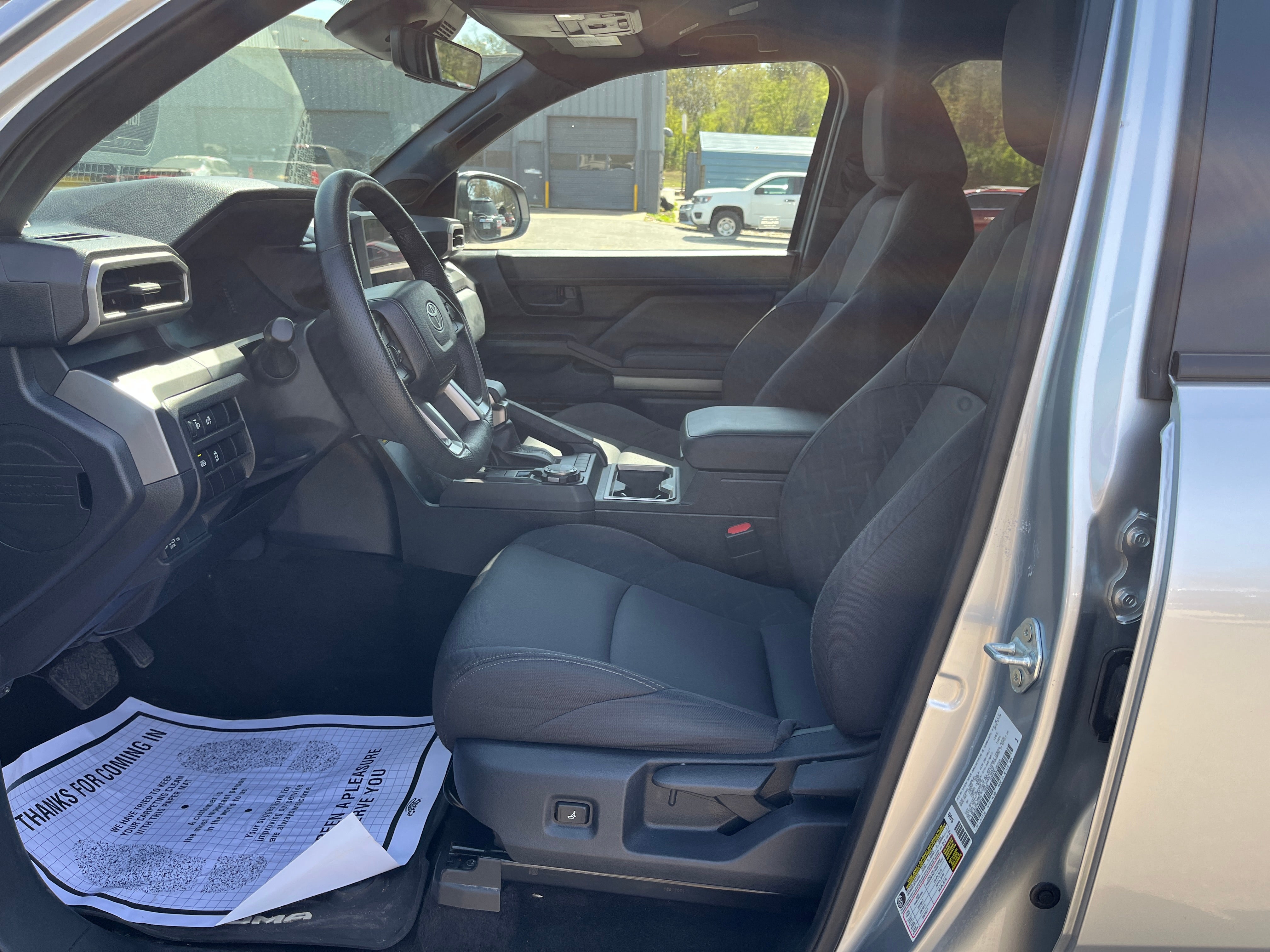 2024 Toyota Tacoma 4WD SR5