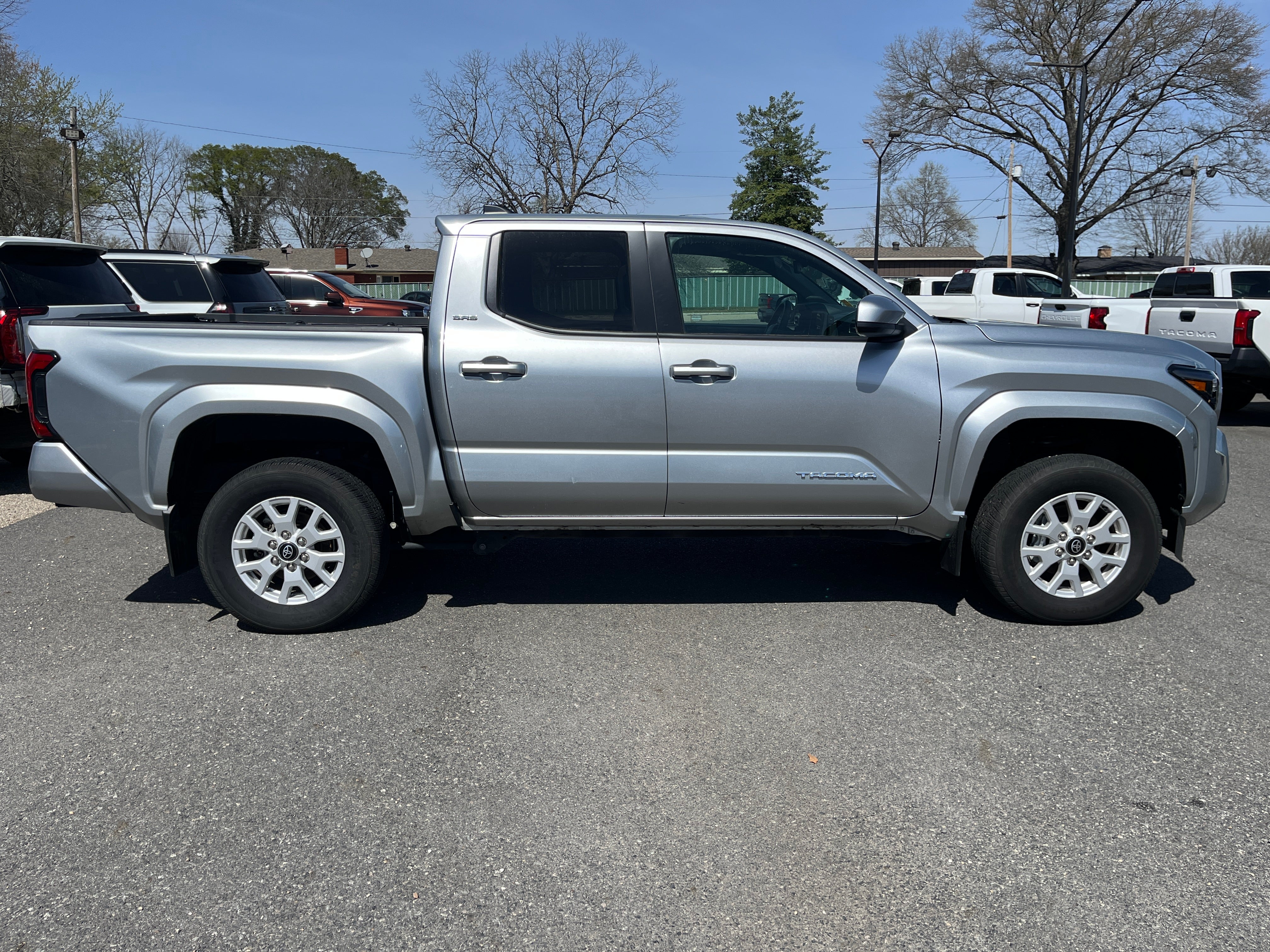 2024 Toyota Tacoma 4WD SR5
