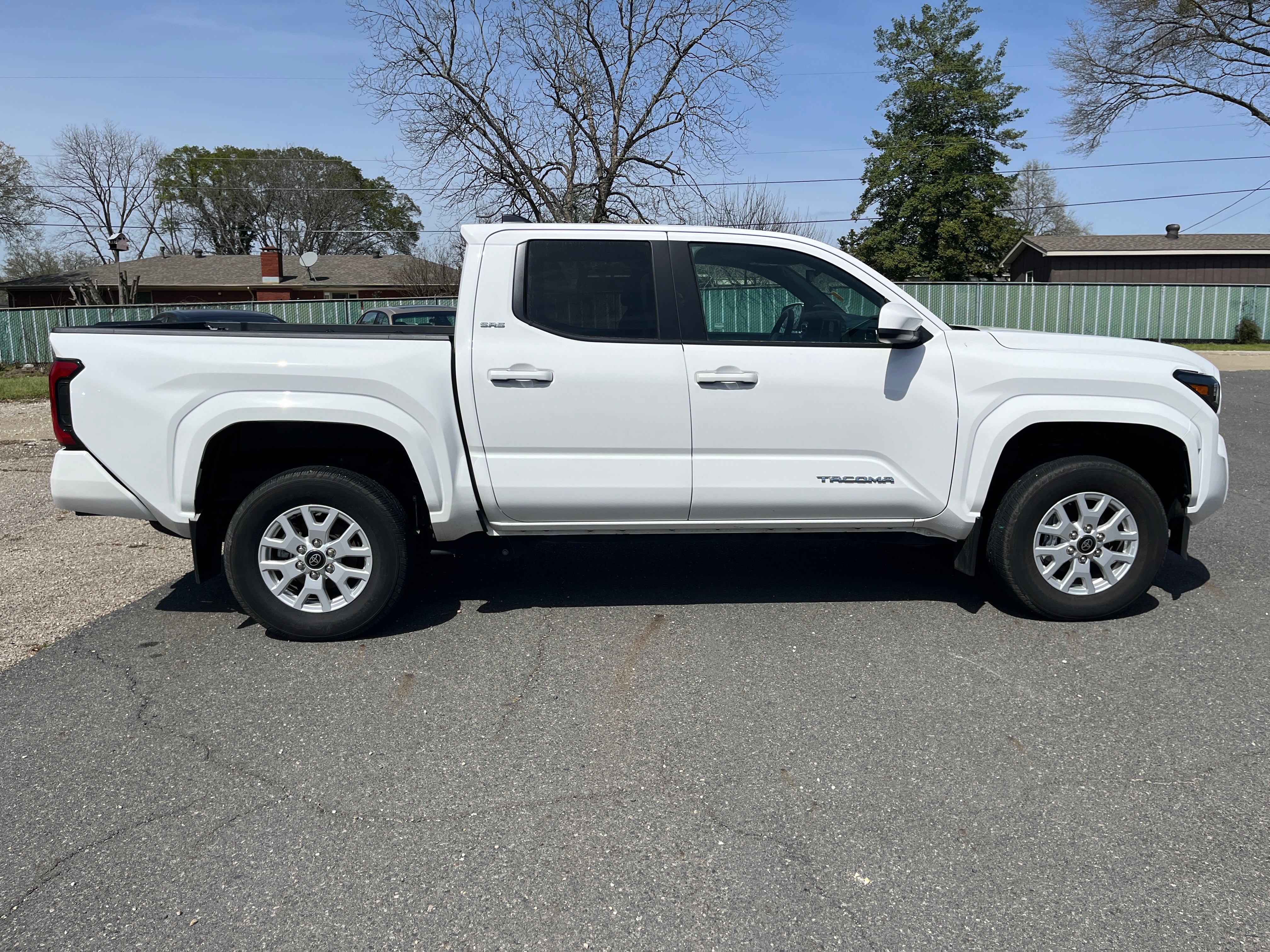 2024 Toyota Tacoma 4WD SR5