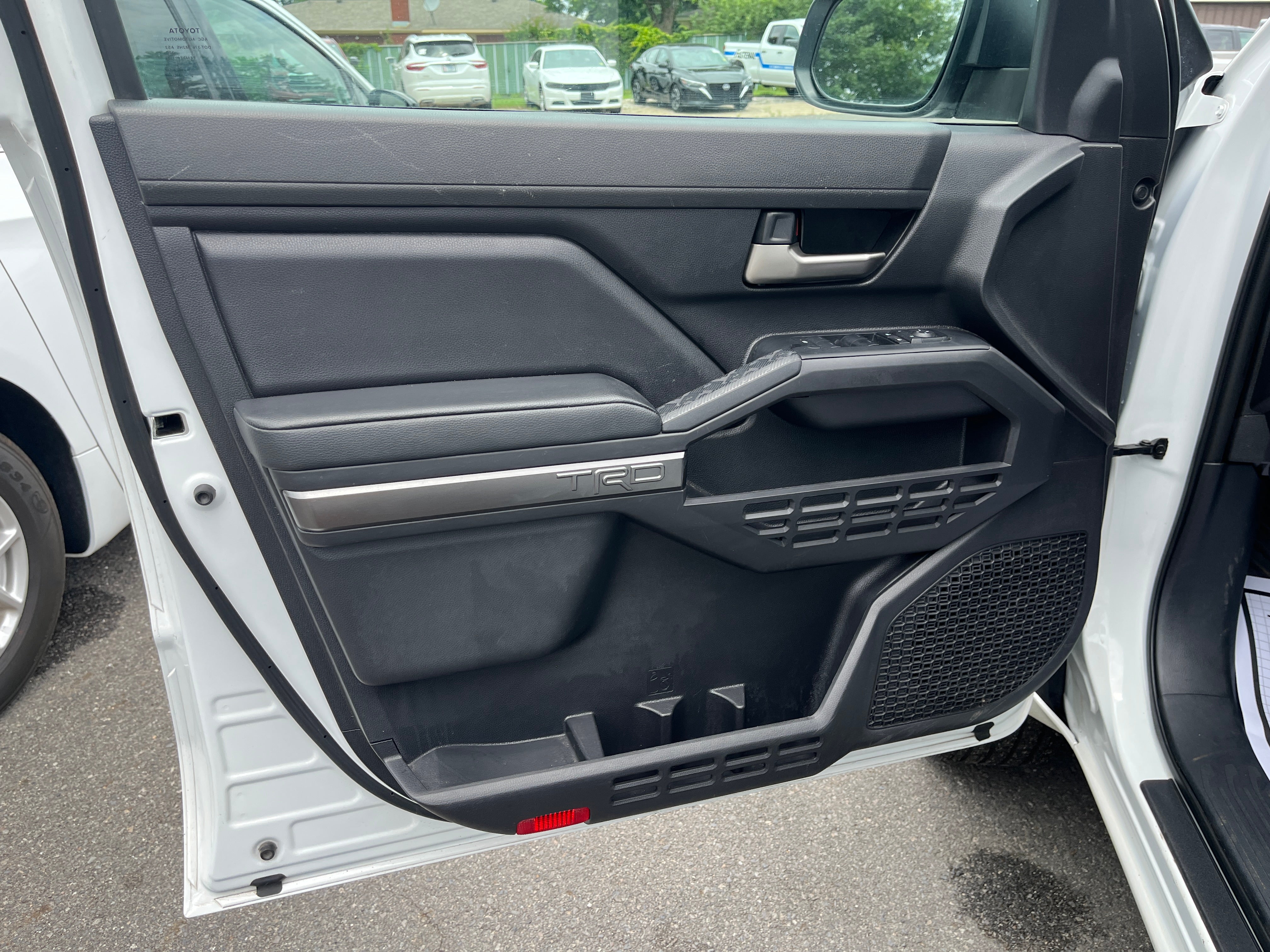 2025 Toyota Tacoma 4WD SR