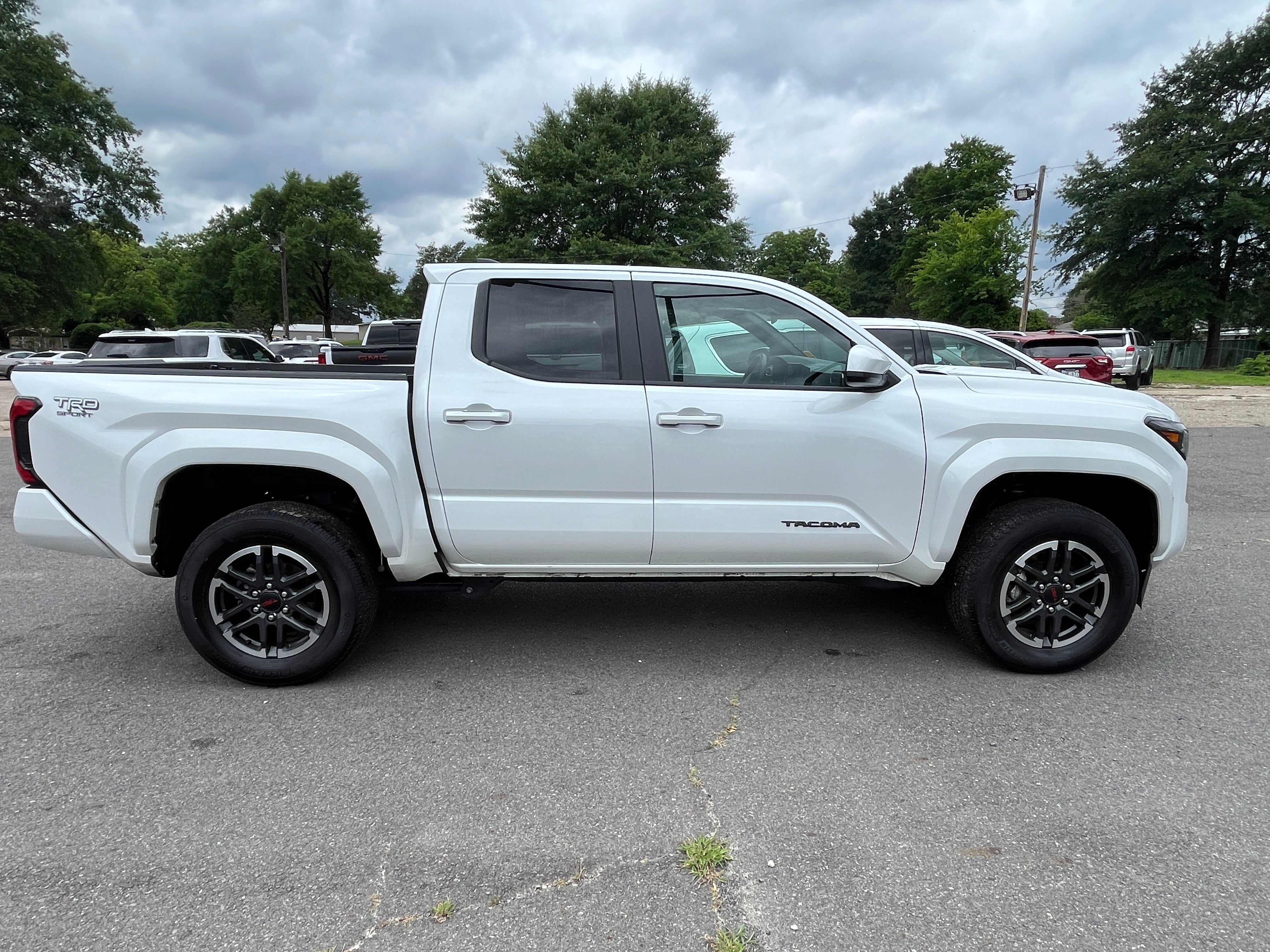 2025 Toyota Tacoma 4WD SR