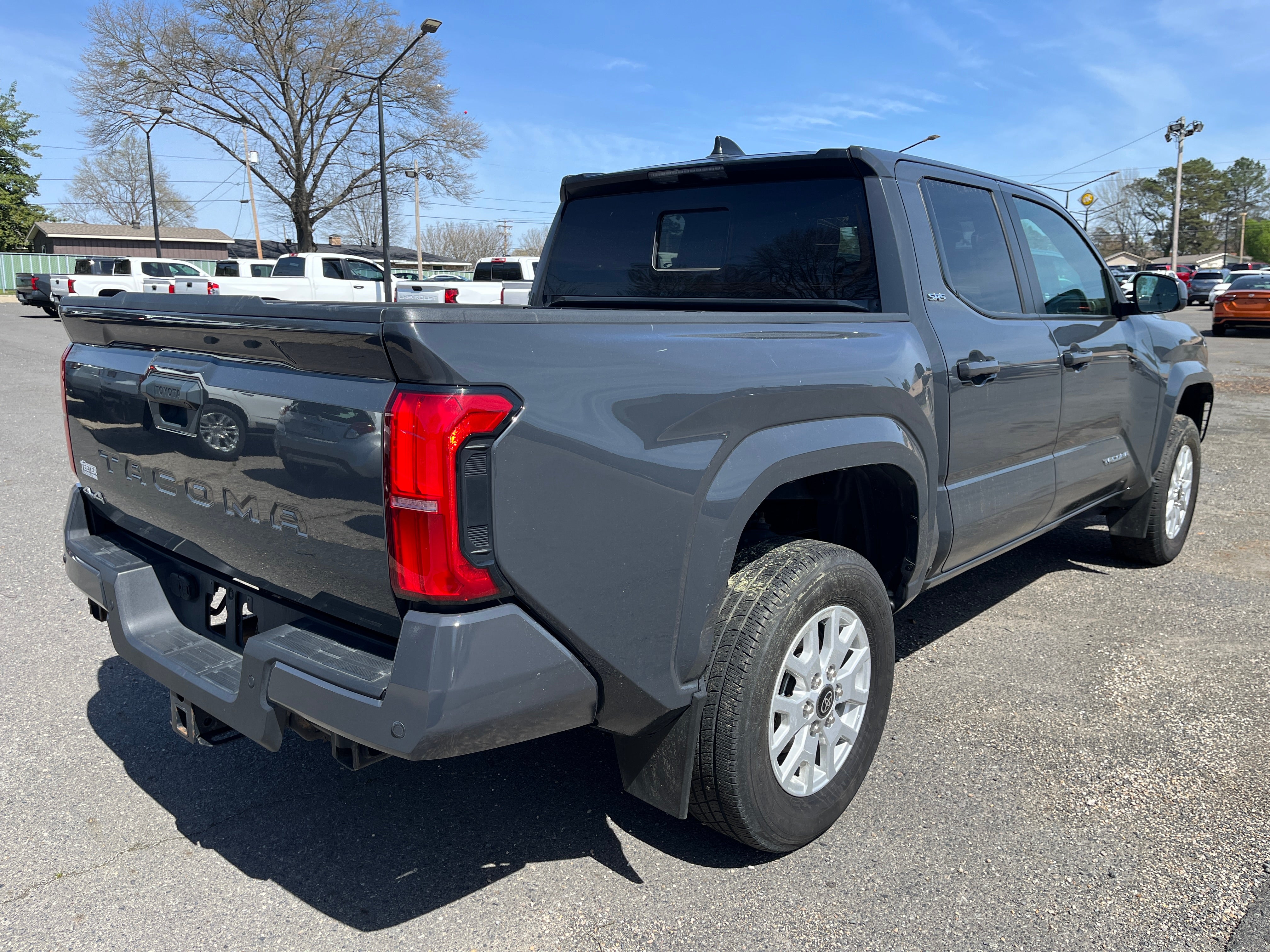 2024 Toyota Tacoma 4WD SR5