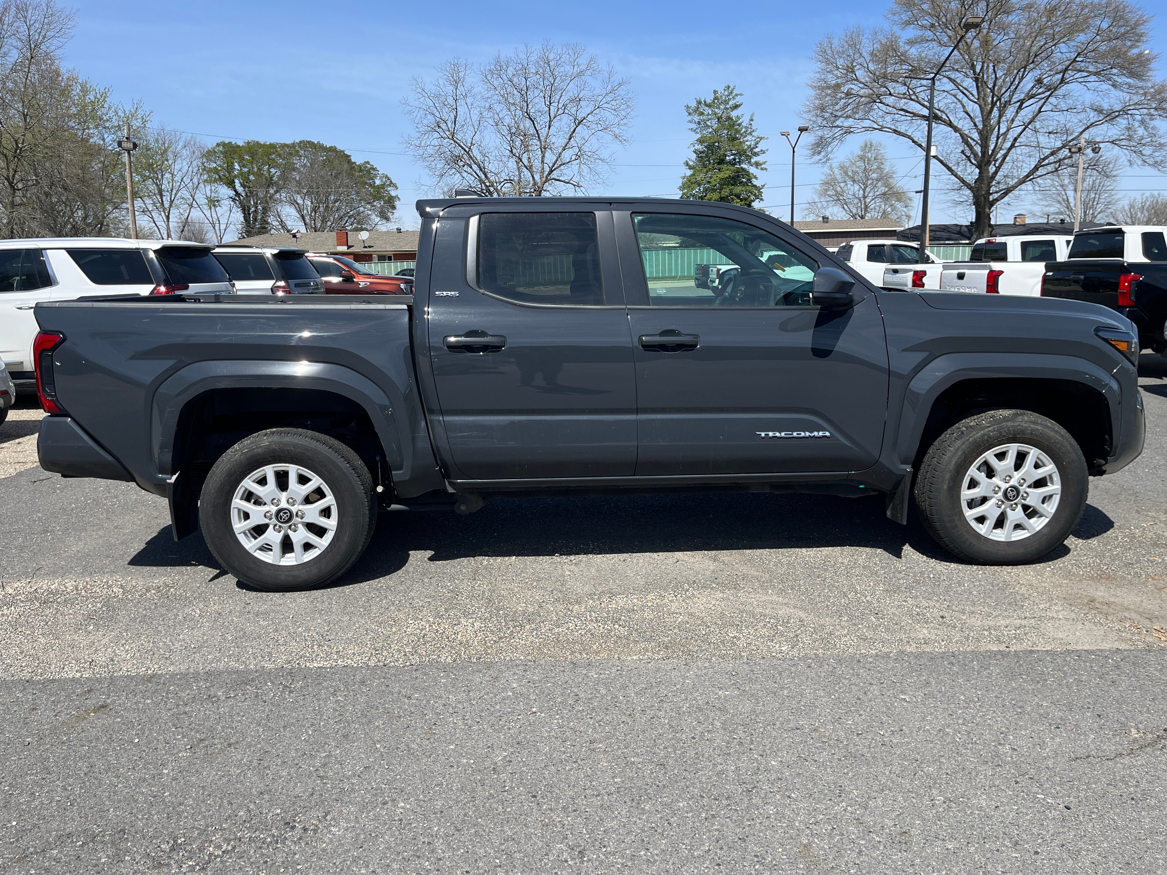 2024 Toyota Tacoma 4WD SR5