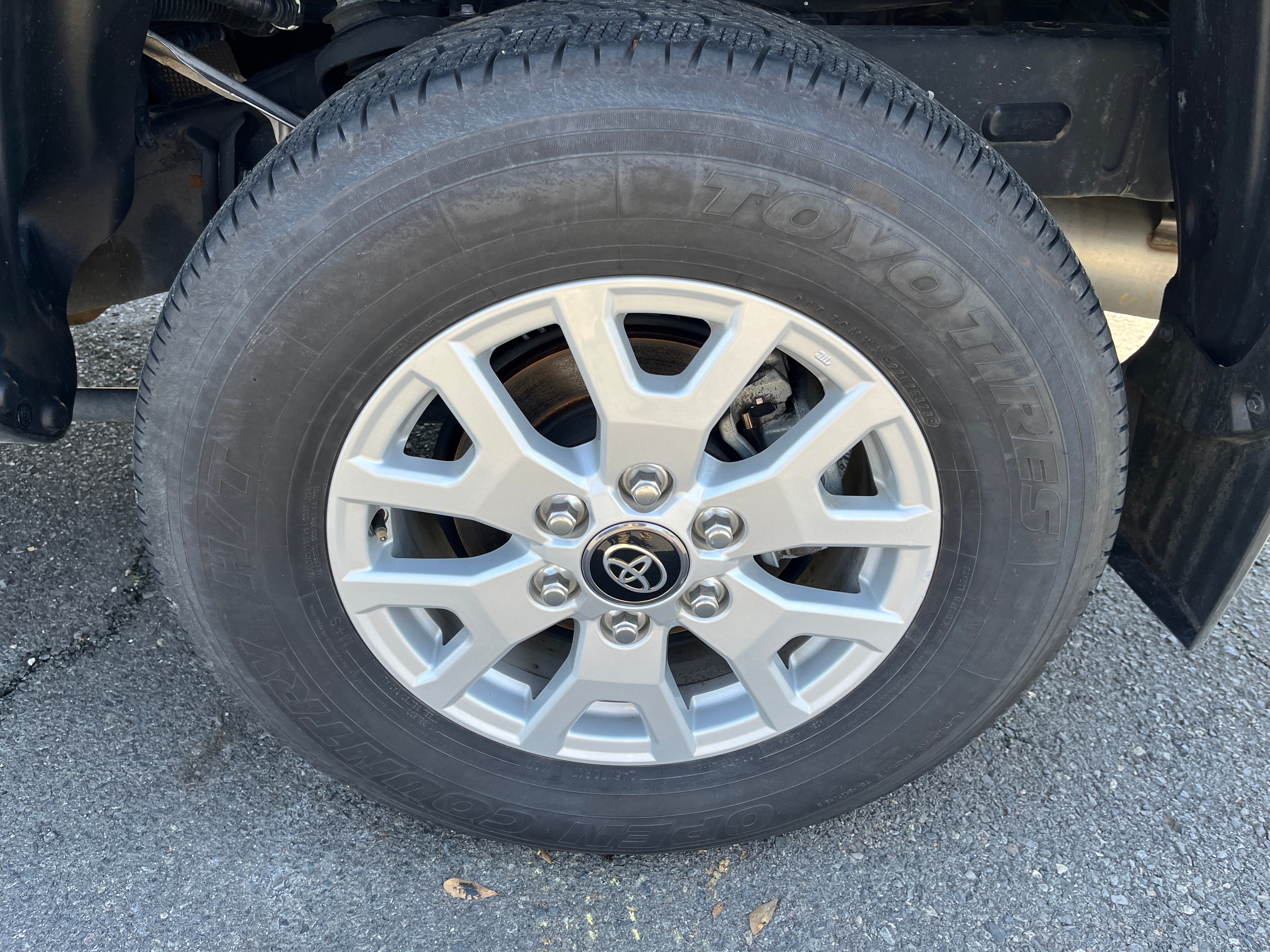 2024 Toyota Tacoma 4WD SR5