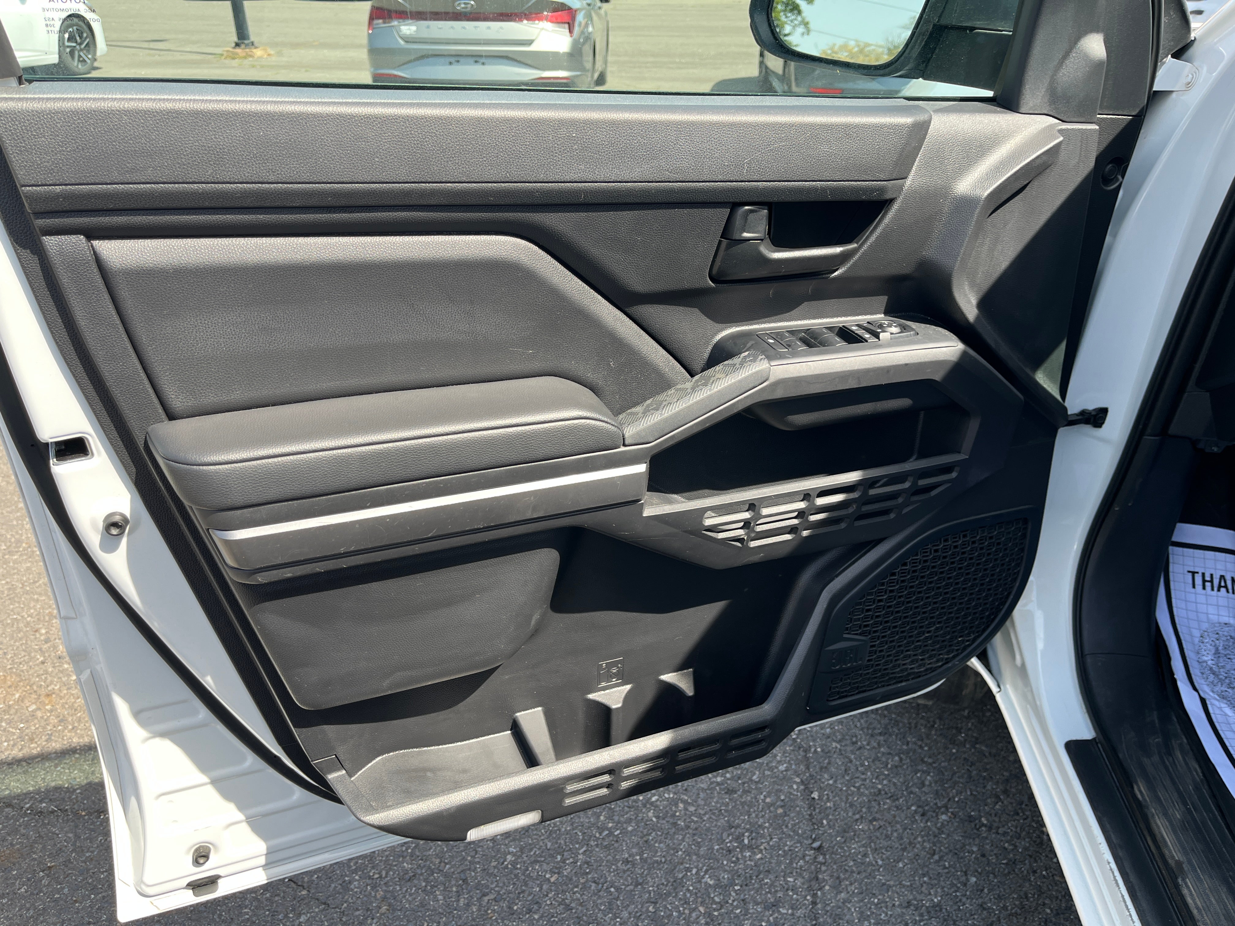 2024 Toyota Tacoma 4WD SR5