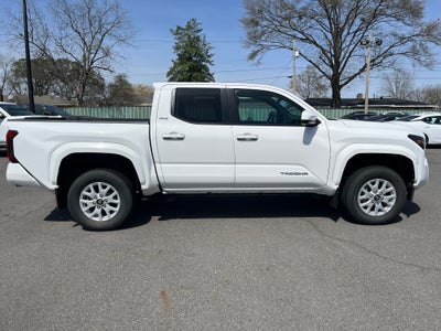 2024 Toyota Tacoma 4WD SR5