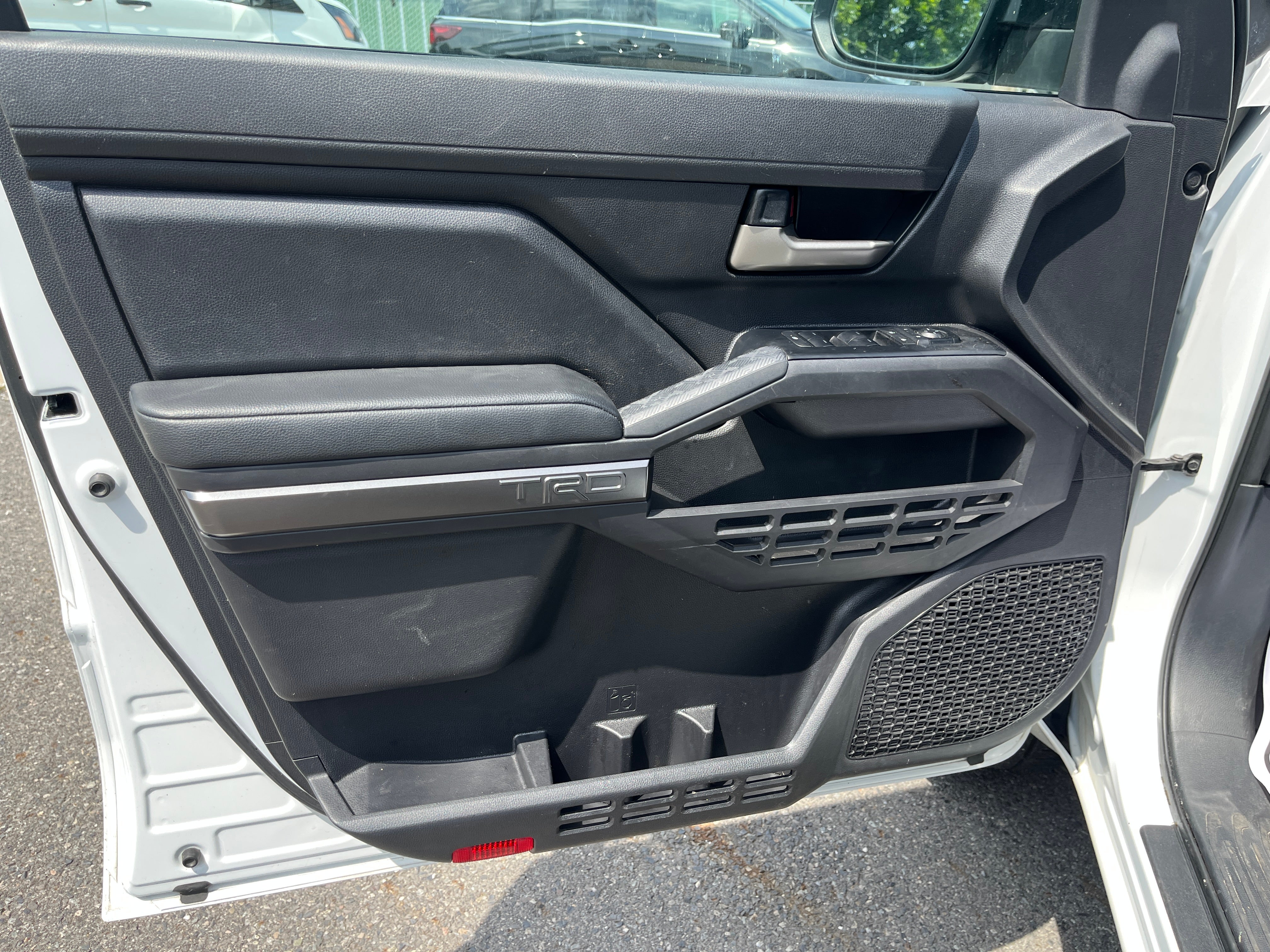 2025 Toyota Tacoma 4WD SR
