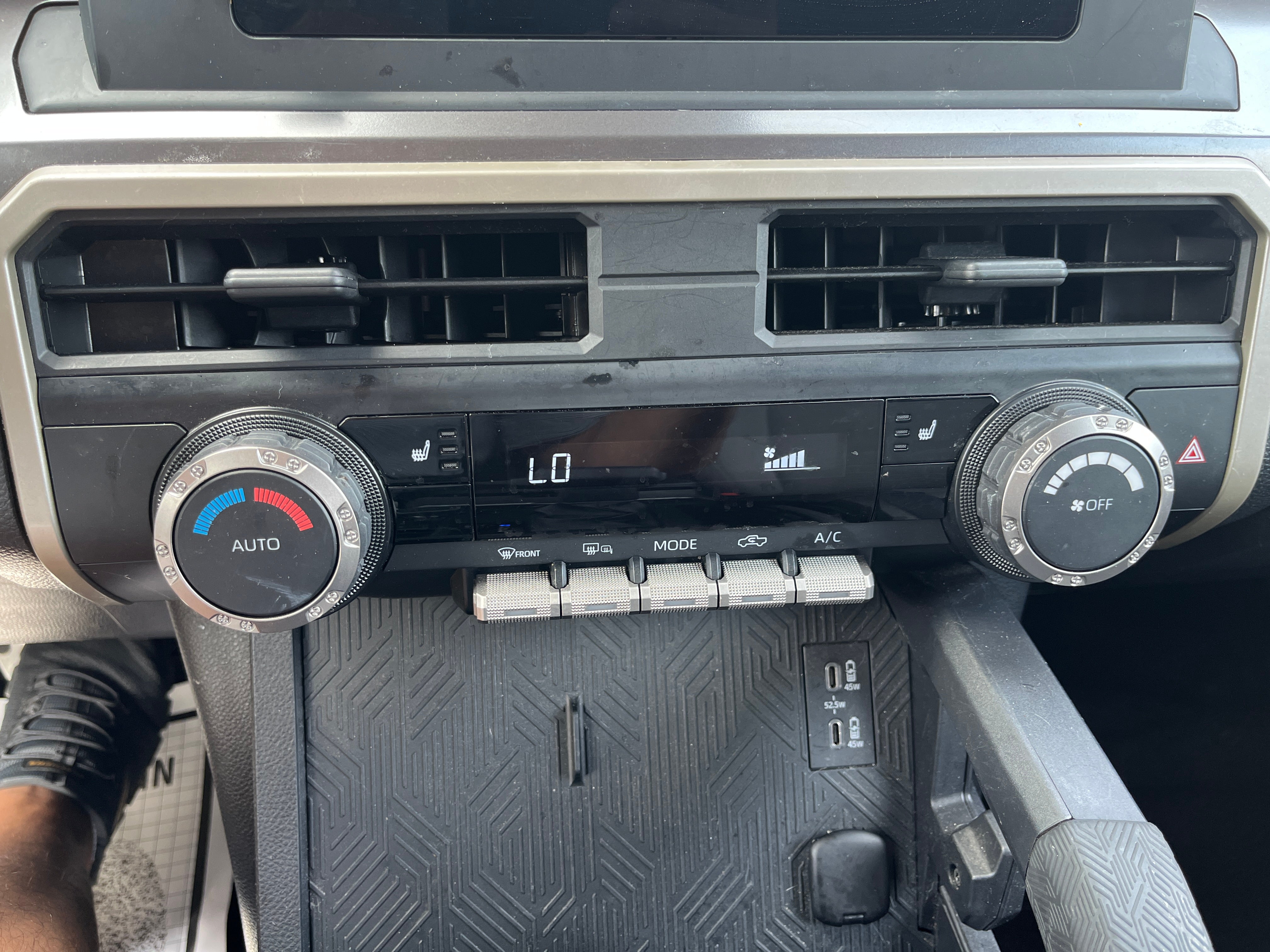 2025 Toyota Tacoma 4WD SR