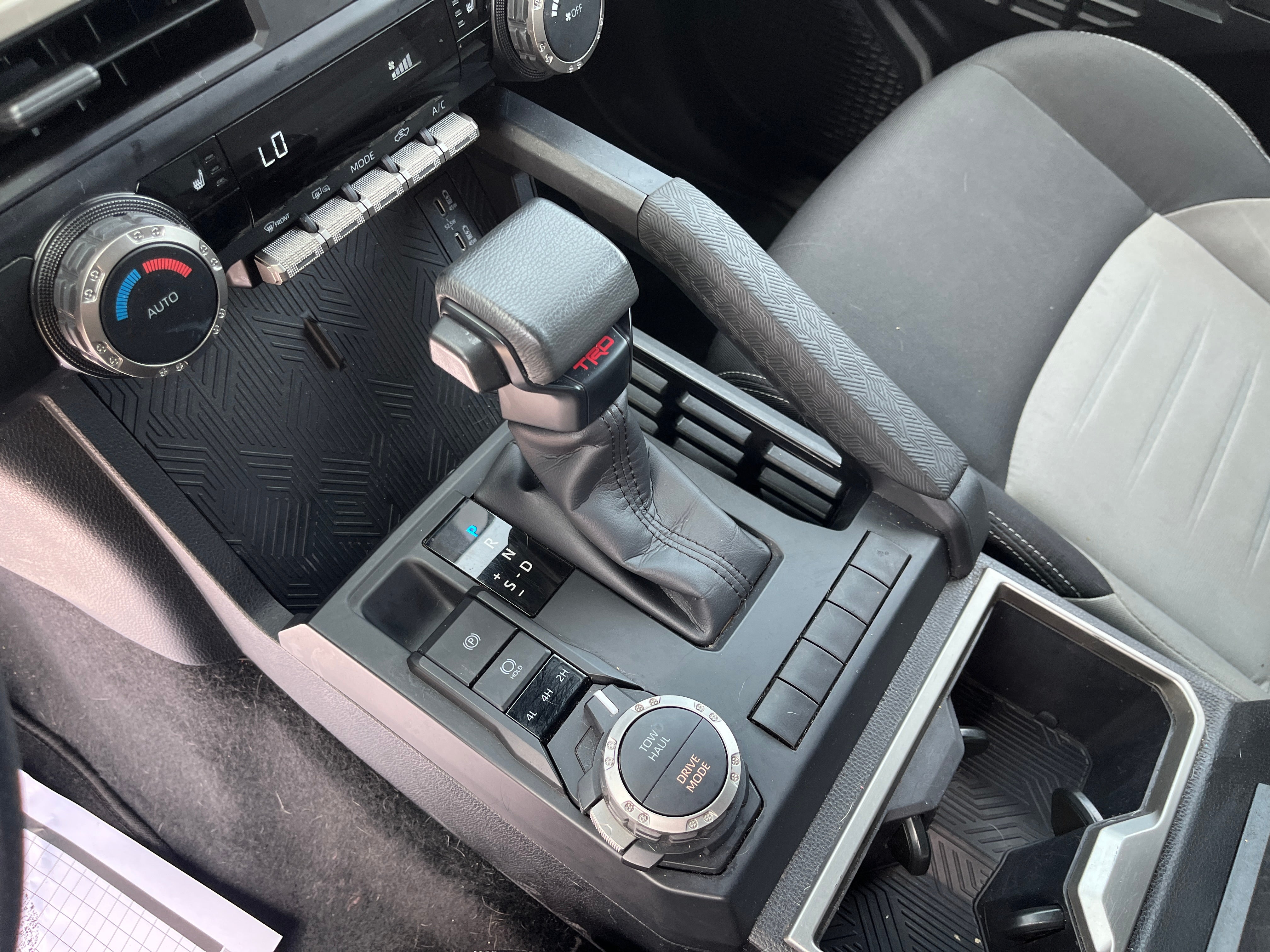 2025 Toyota Tacoma 4WD SR