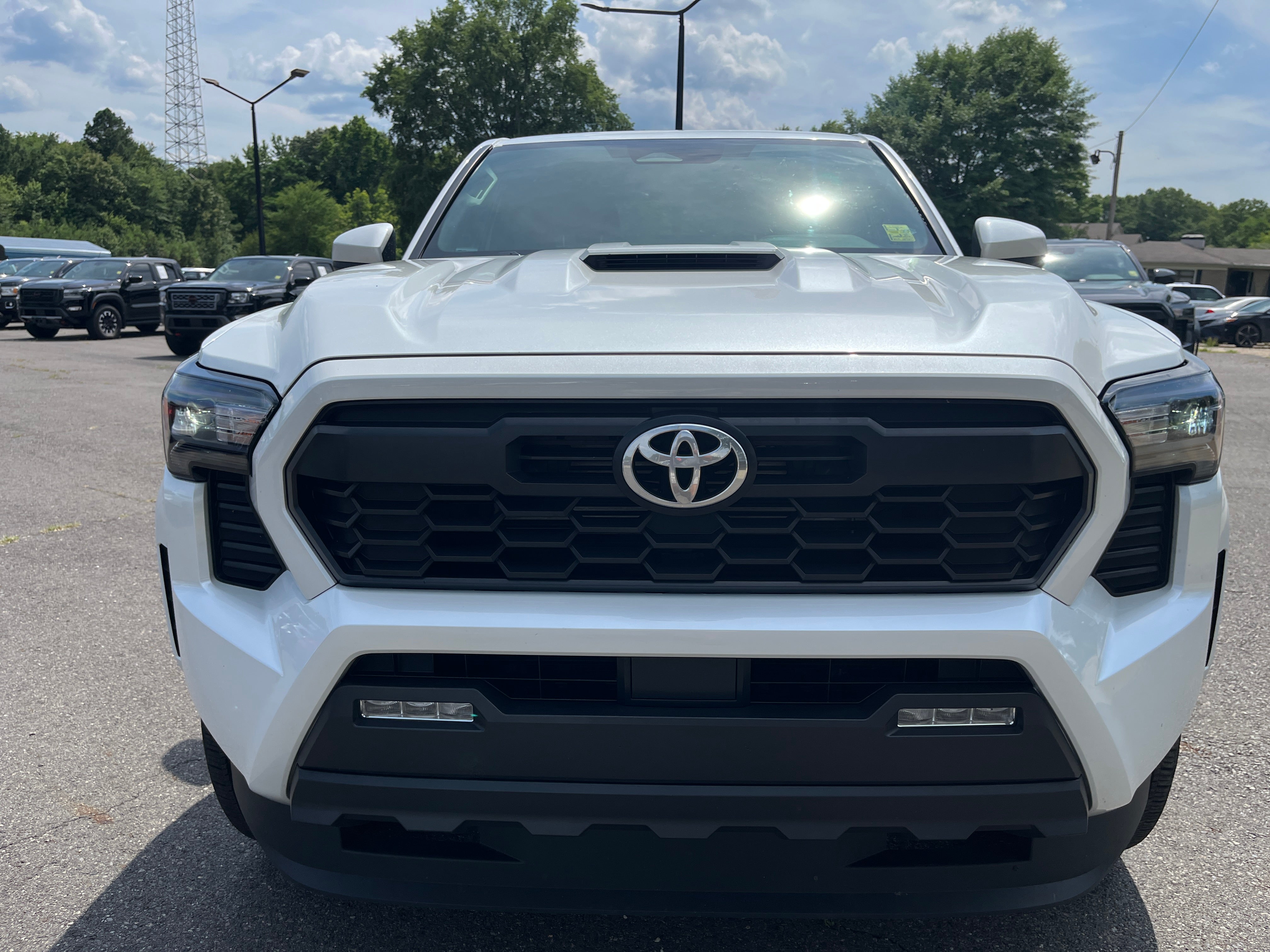 2025 Toyota Tacoma 4WD SR