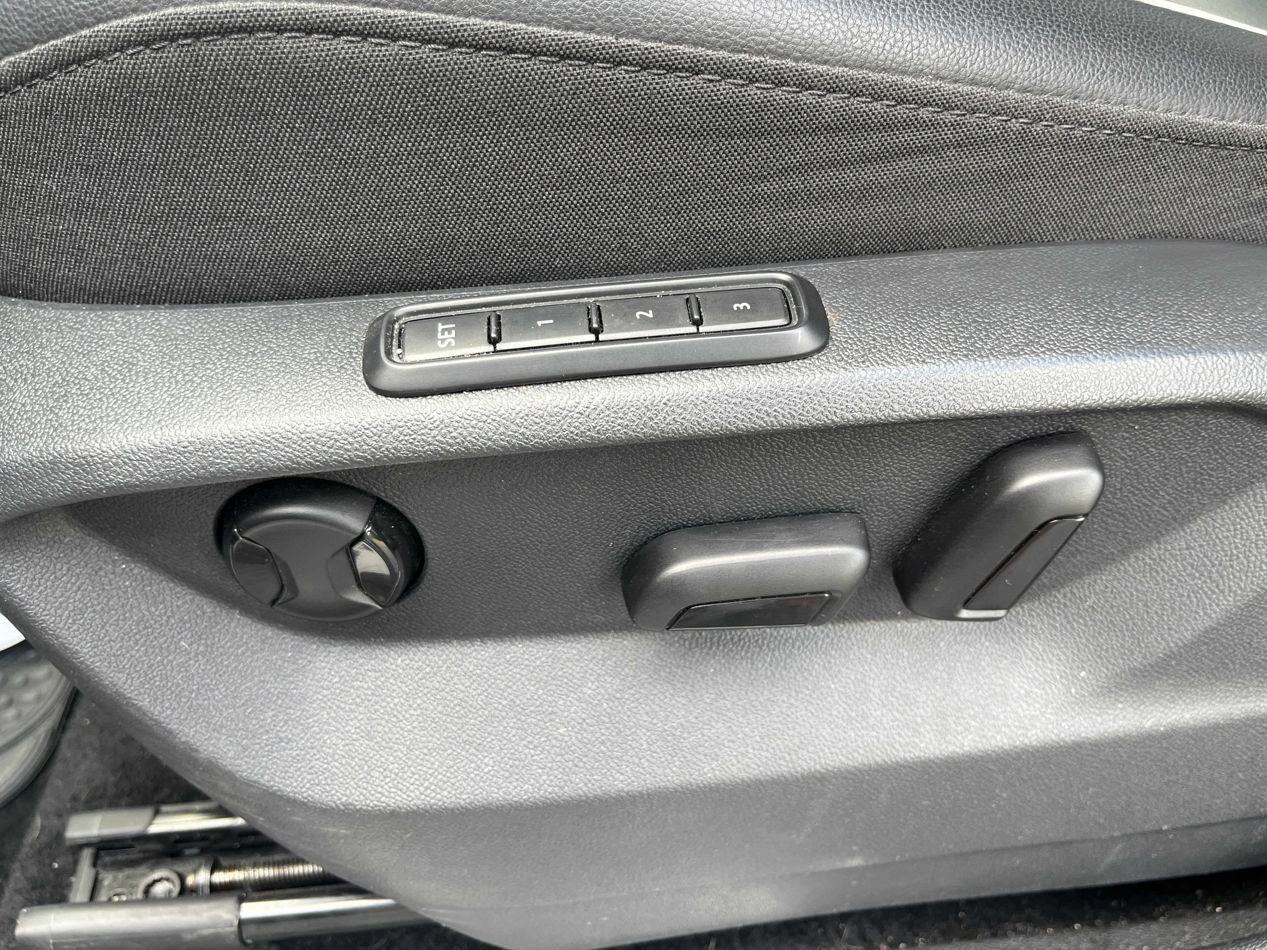 2019 Volkswagen Tiguan SEL Premium