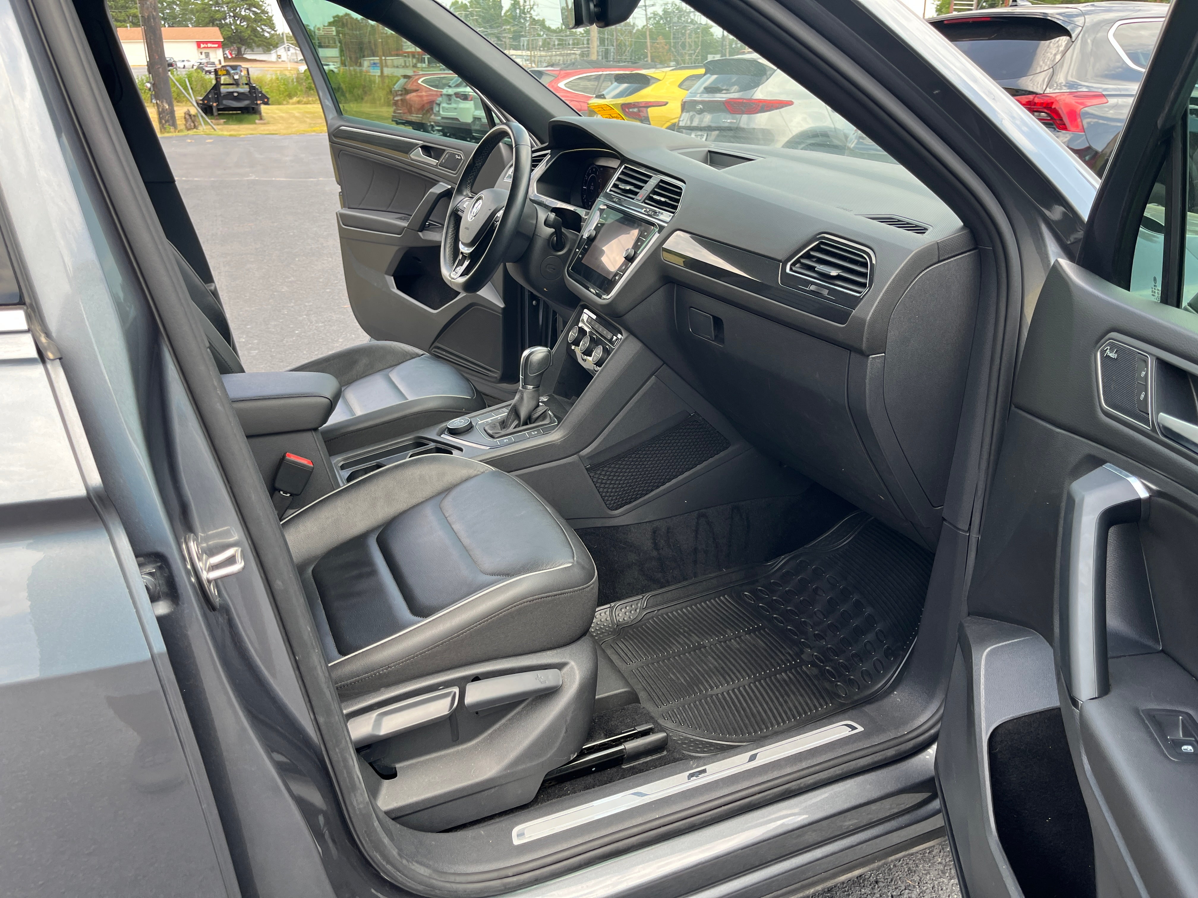 2019 Volkswagen Tiguan SEL Premium