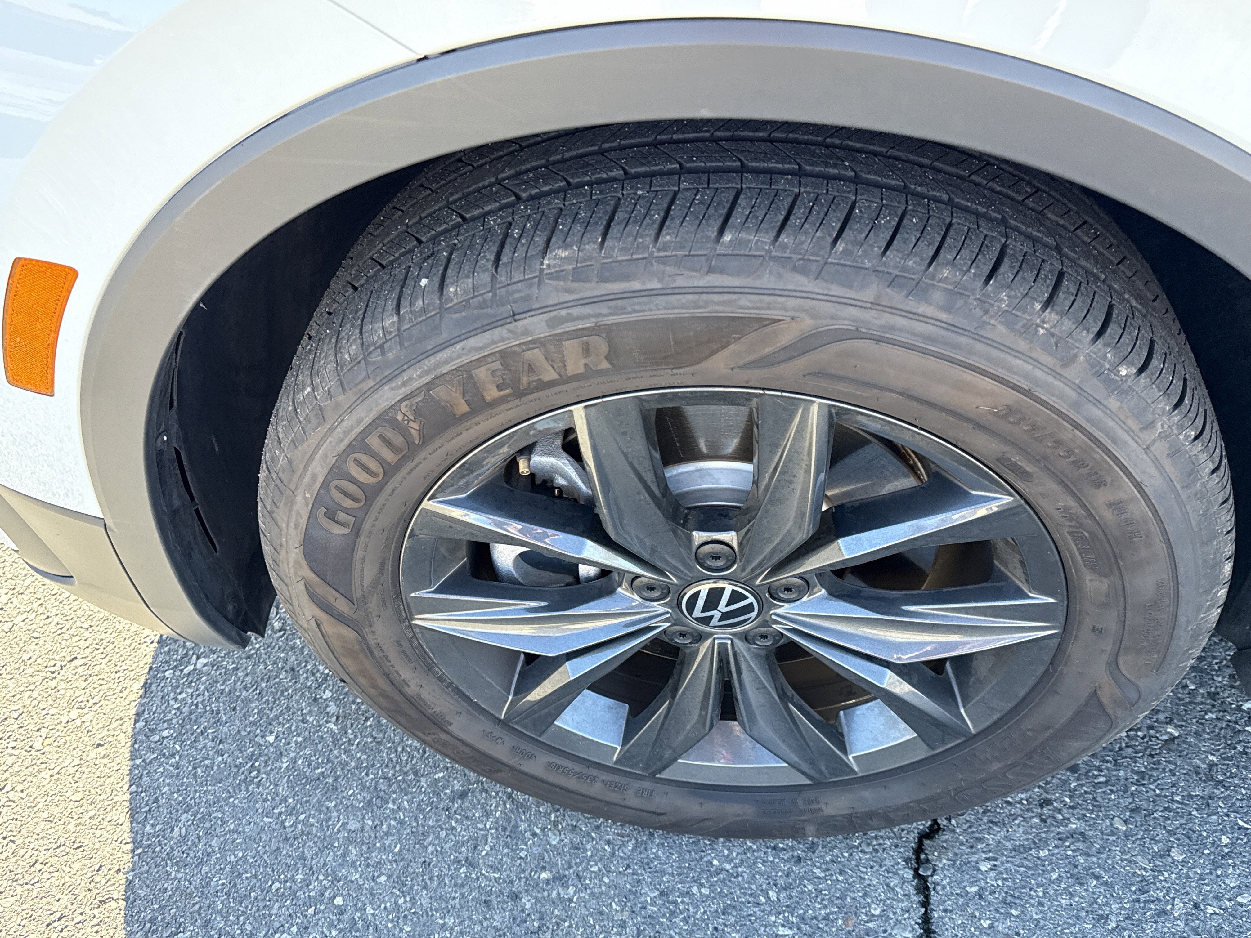 2024 Volkswagen Tiguan SE