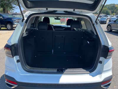 2025 Volkswagen Taos SE