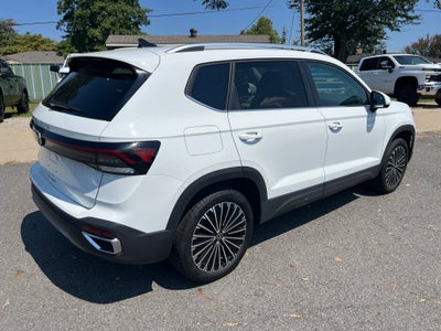 2025 Volkswagen Taos SE