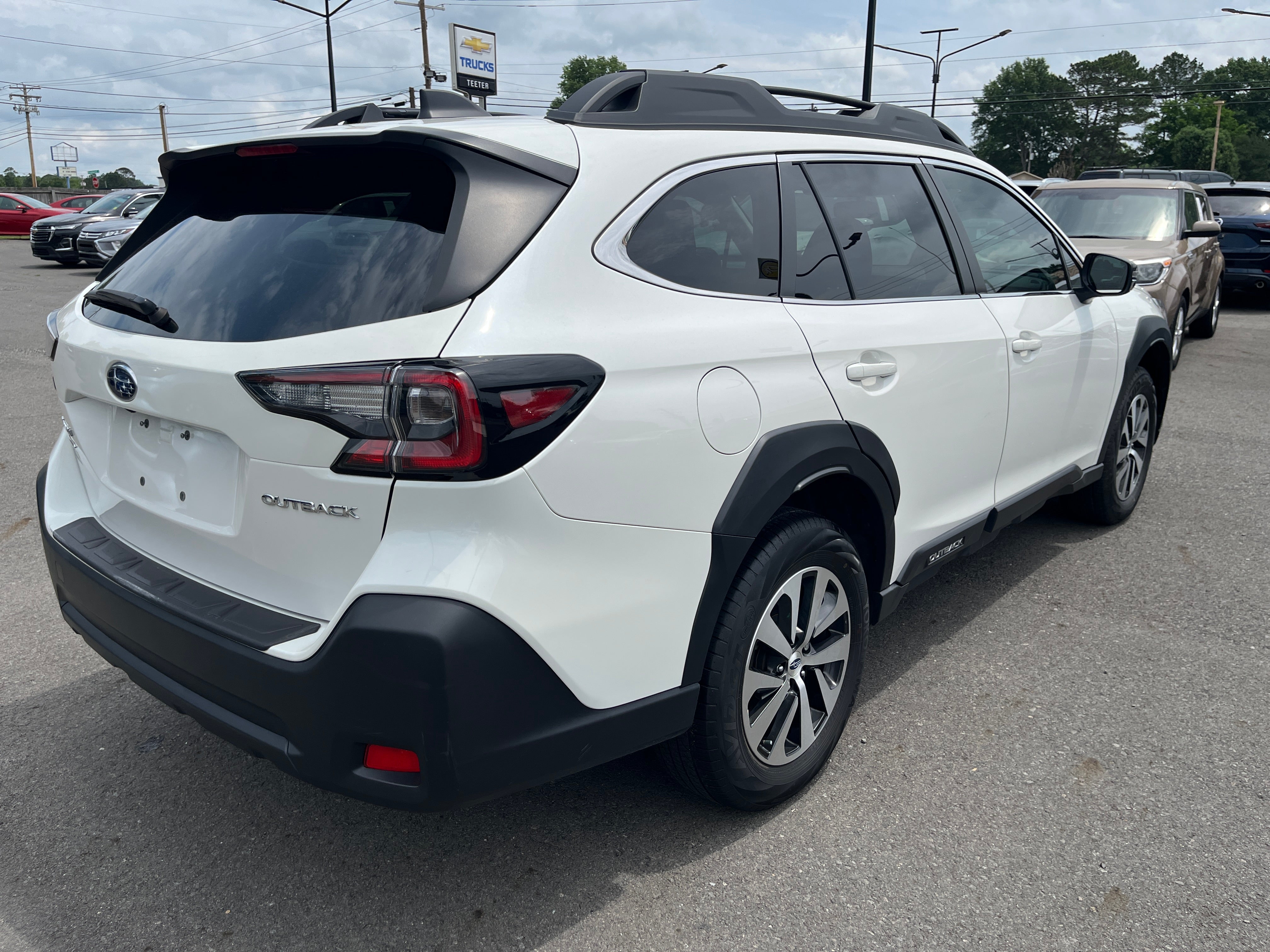 2025 Subaru Outback Premium
