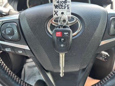 2016 Toyota Camry XLE