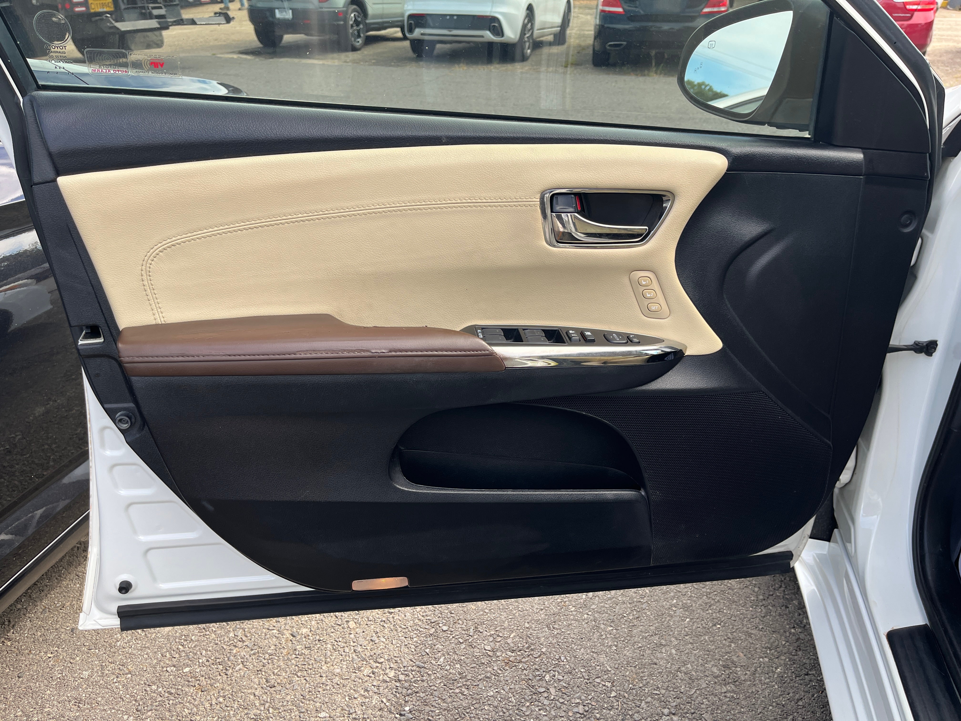 2013 Toyota Avalon XLE