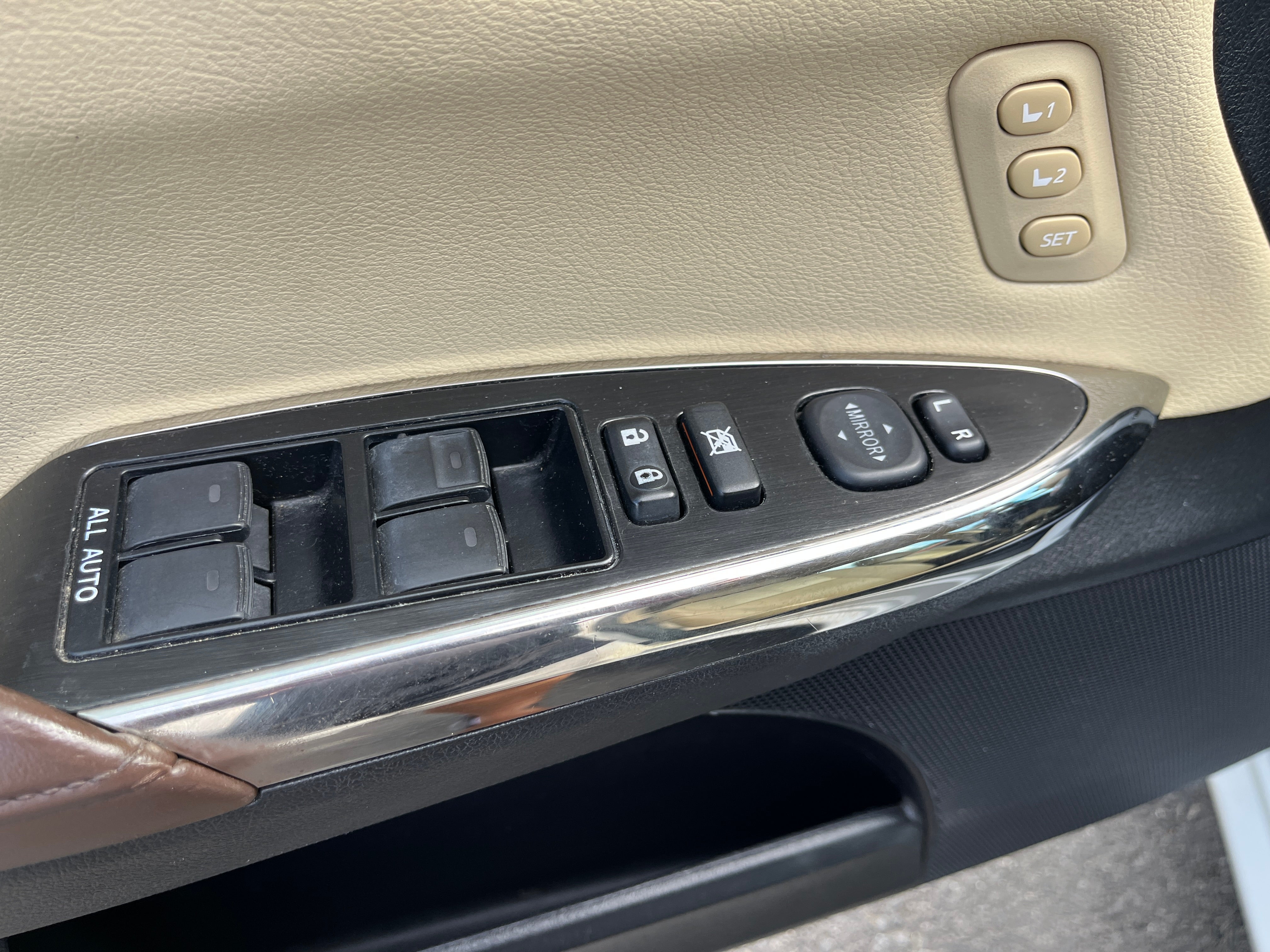 2013 Toyota Avalon XLE