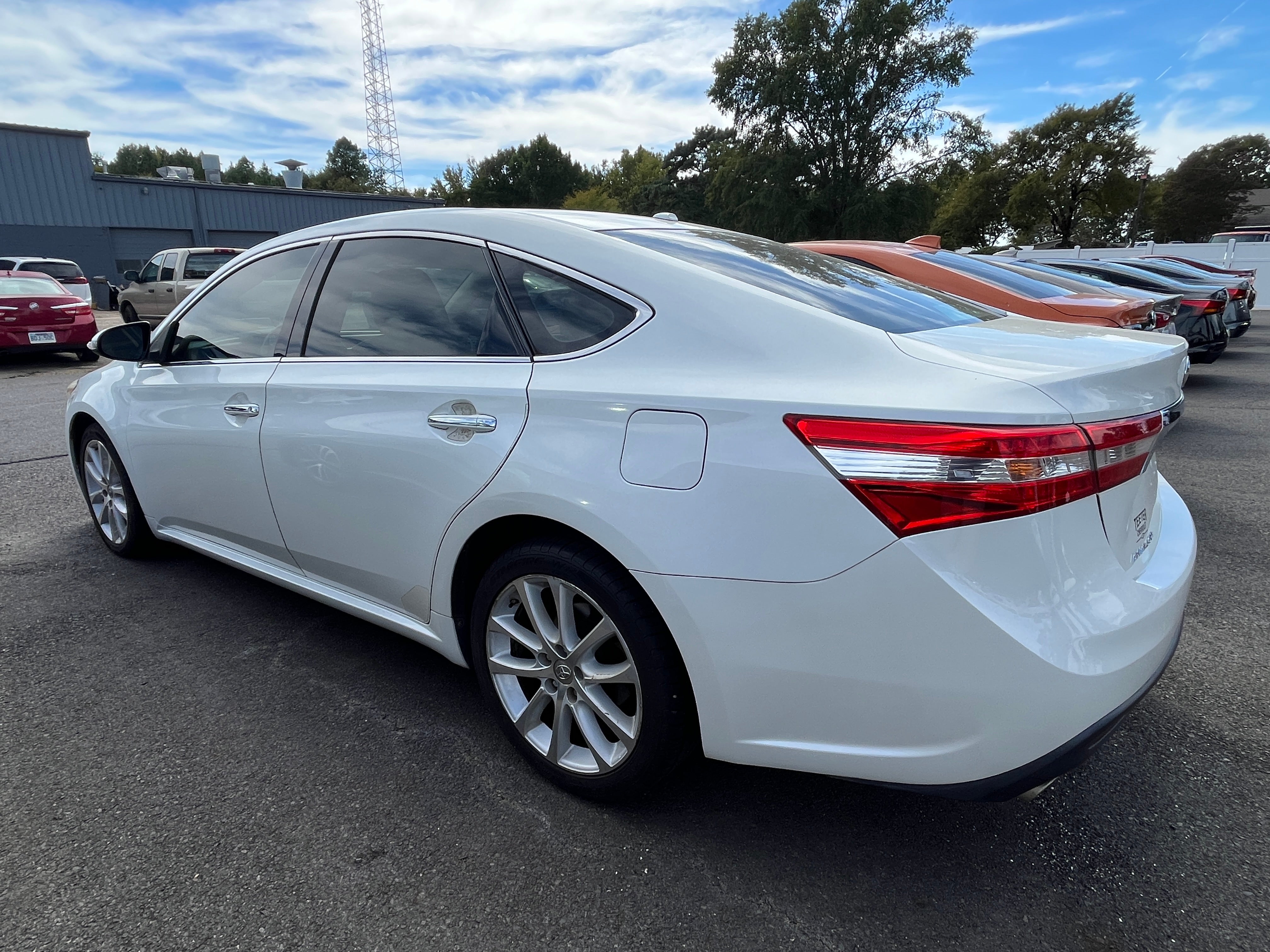 Used 2013 Toyota Avalon XLE with VIN 4T1BK1EB6DU074178 for sale in Malvern, AR