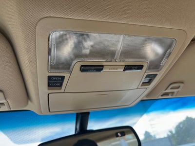 2013 Toyota Avalon XLE