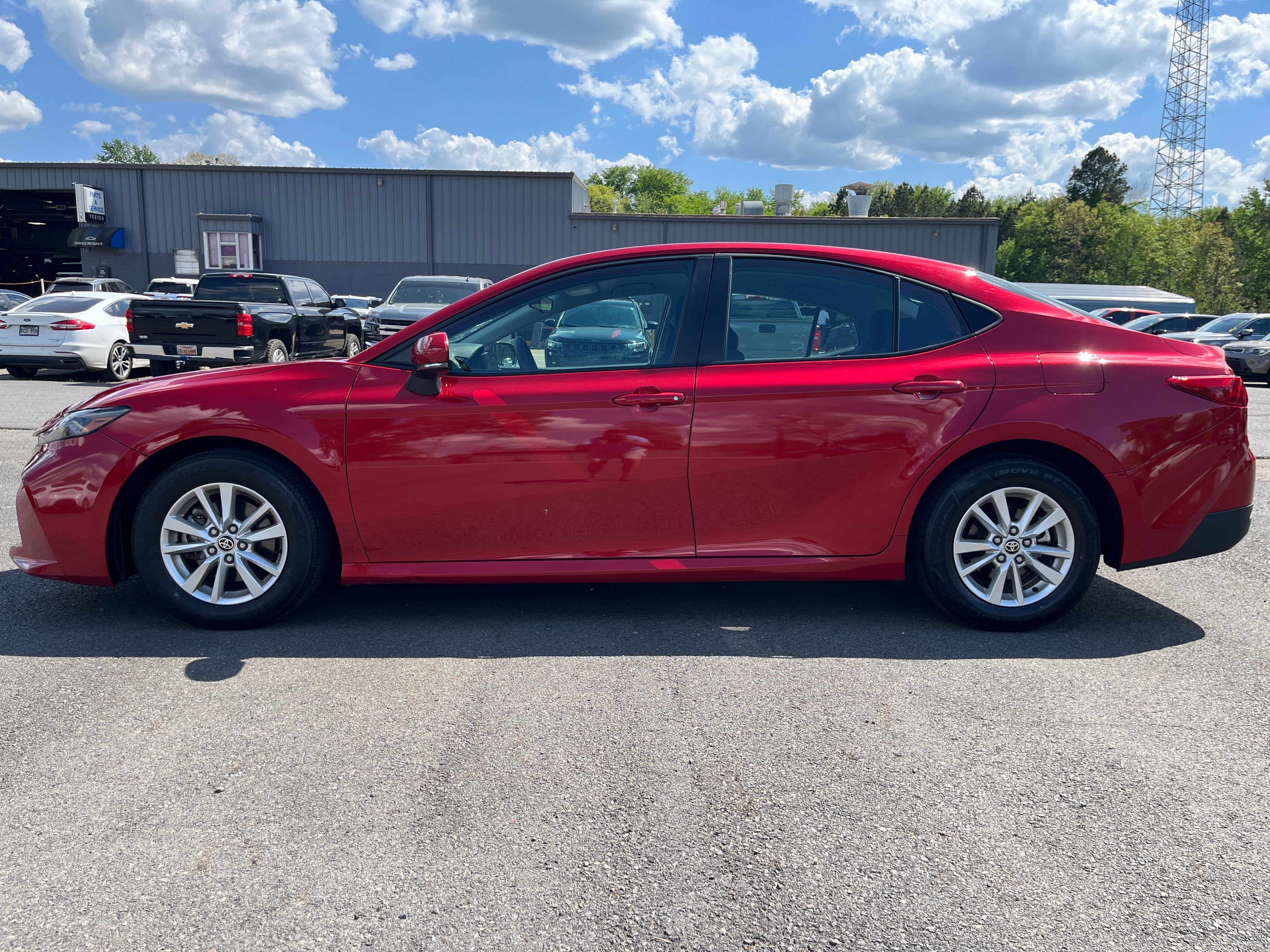 2025 Toyota Camry LE