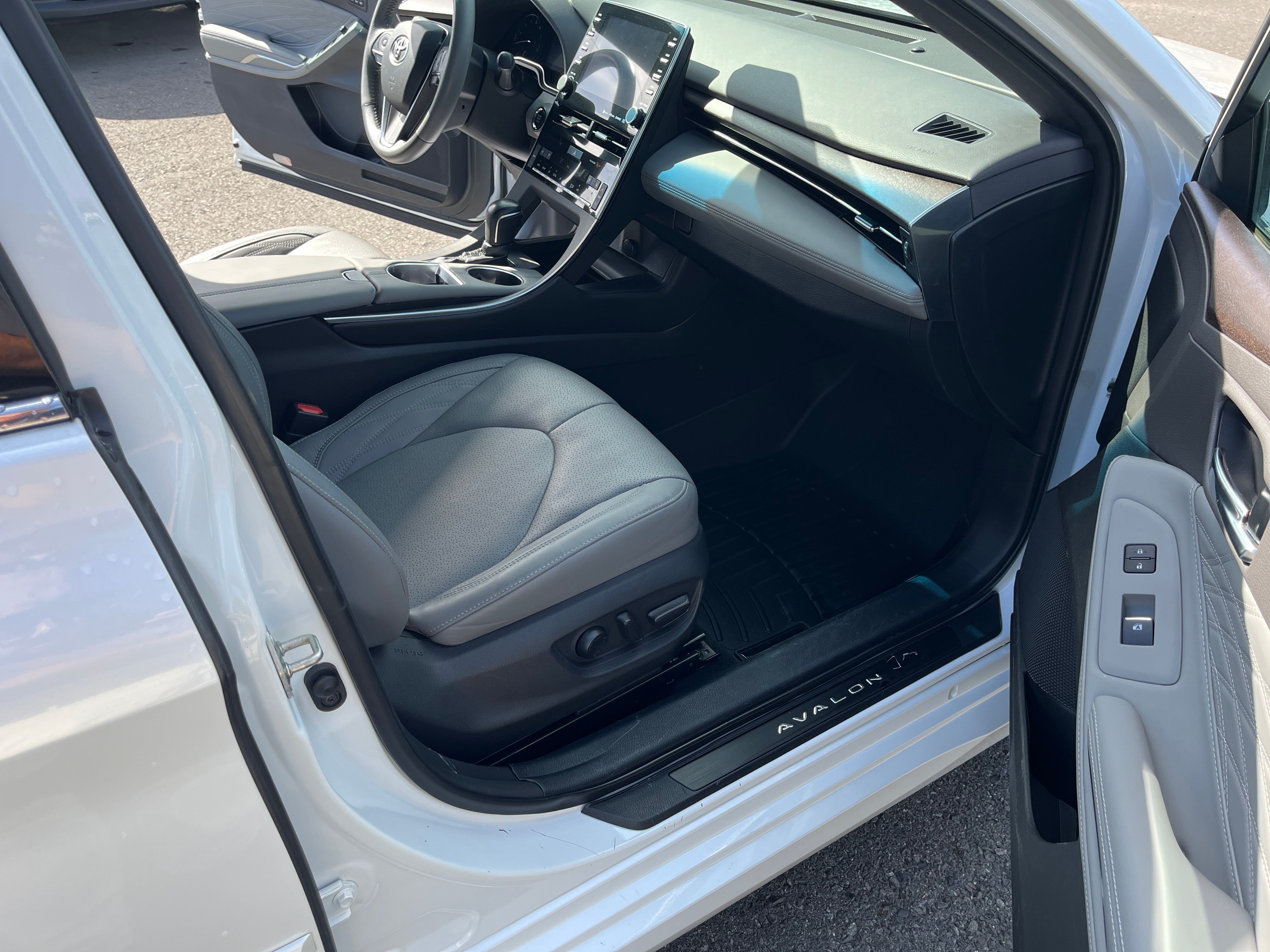 2020 Toyota Avalon Limited