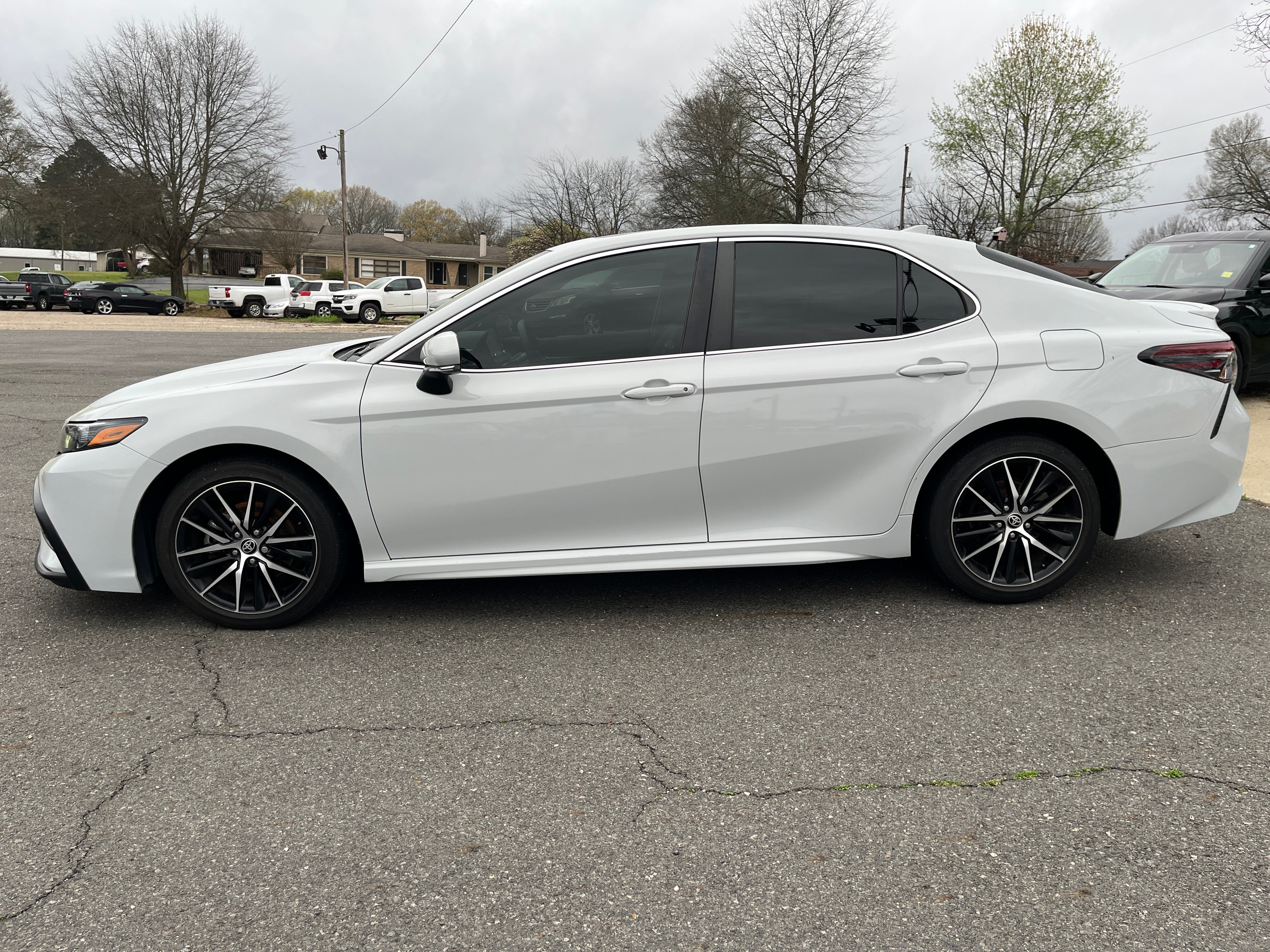 2024 Toyota Camry SE