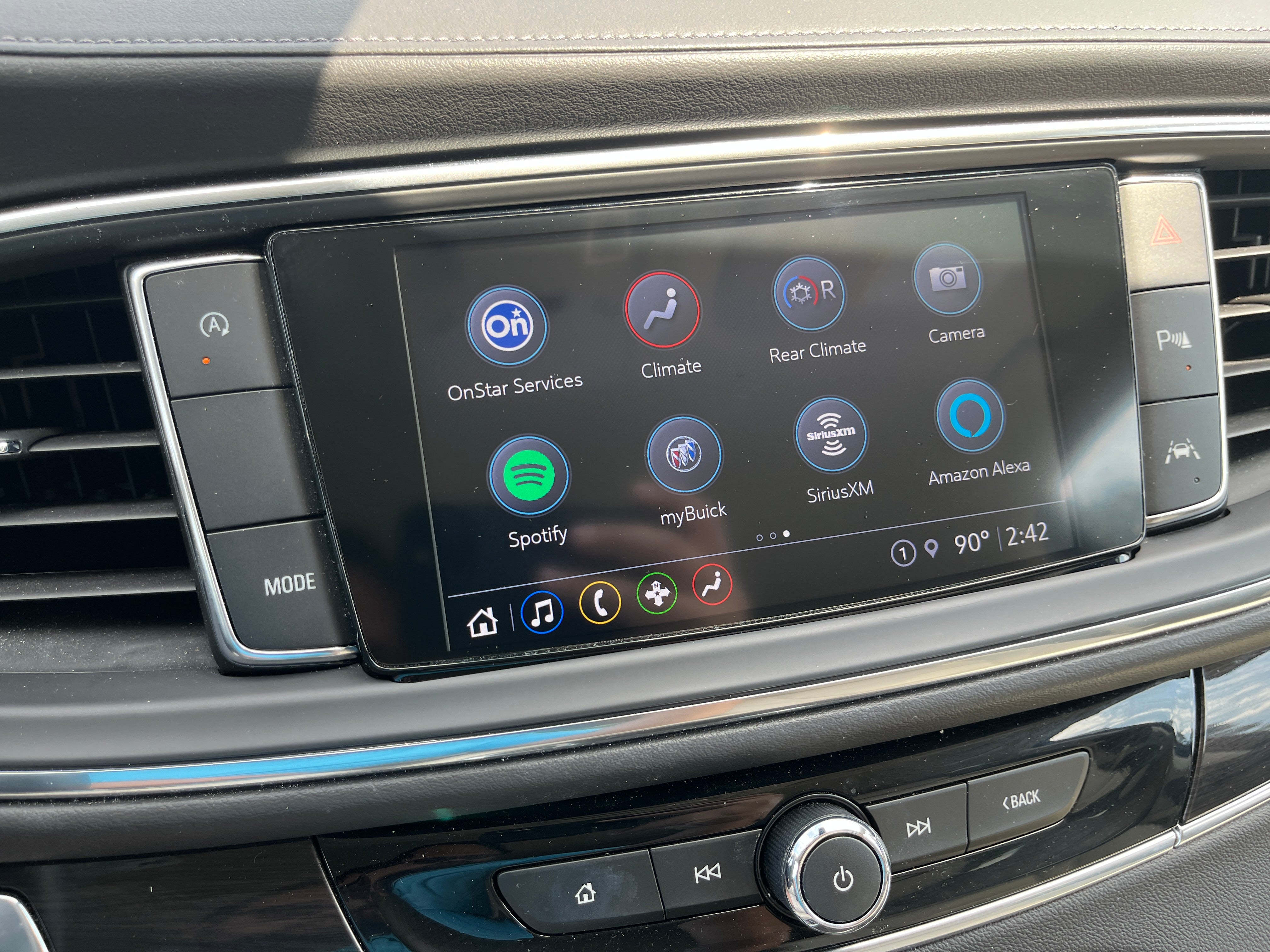 2024 Buick Enclave Essence